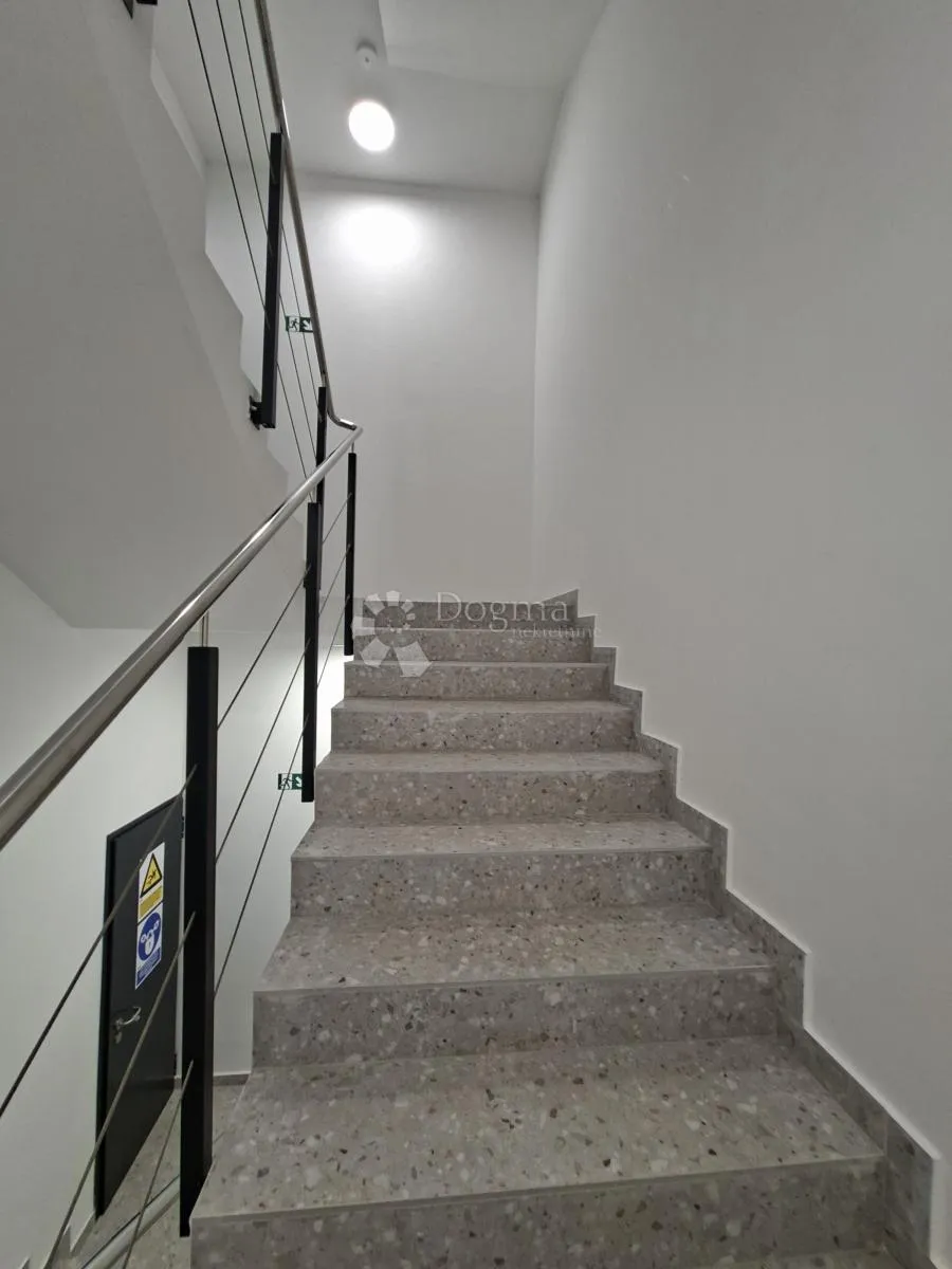 poslovni prostor- zadar- gaženica - slika 5