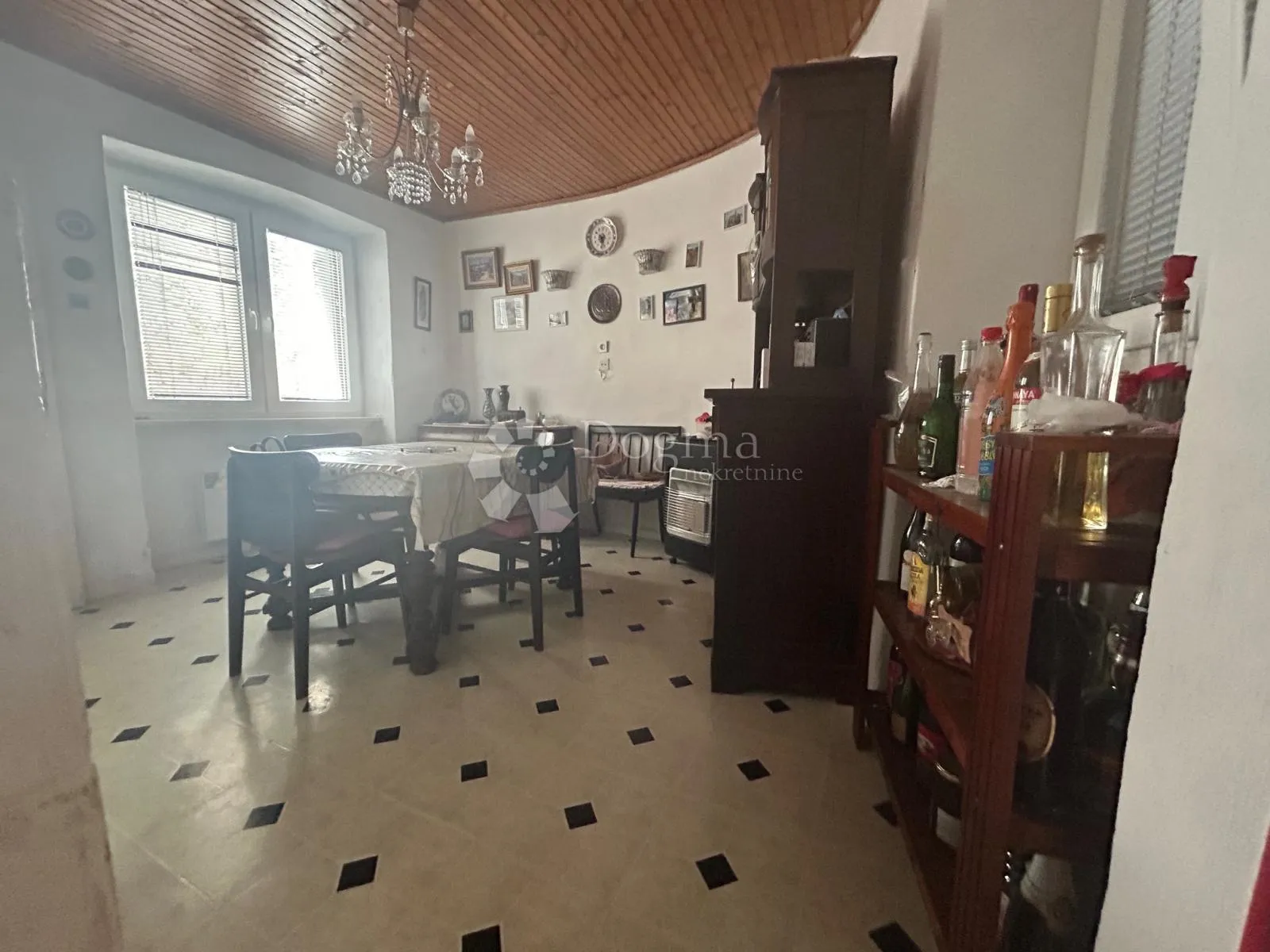 kuća u staroj jezgri kastva - slika 2
