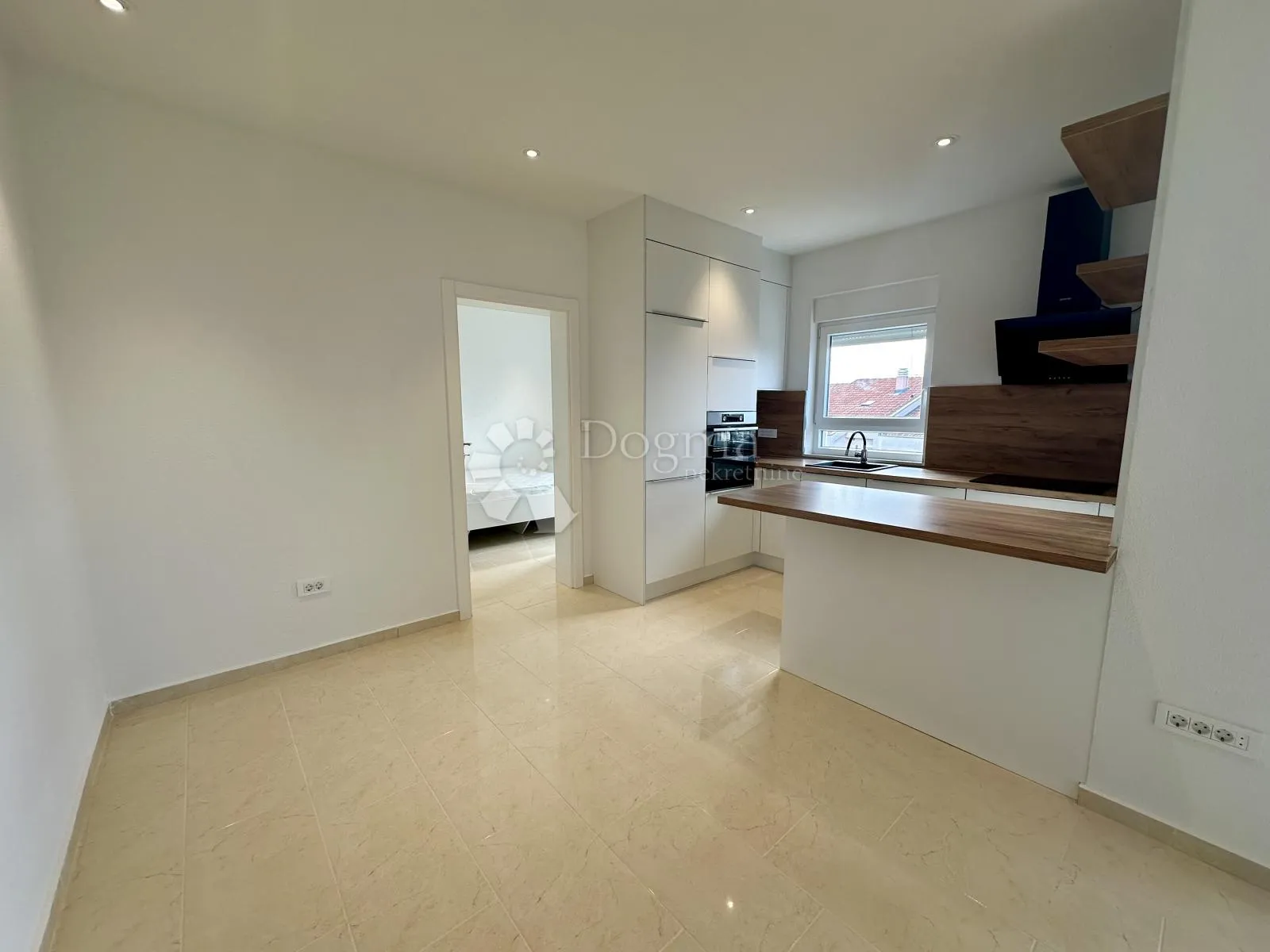 apartman crikvenica 80m2 sa pogledom na more - slika 4