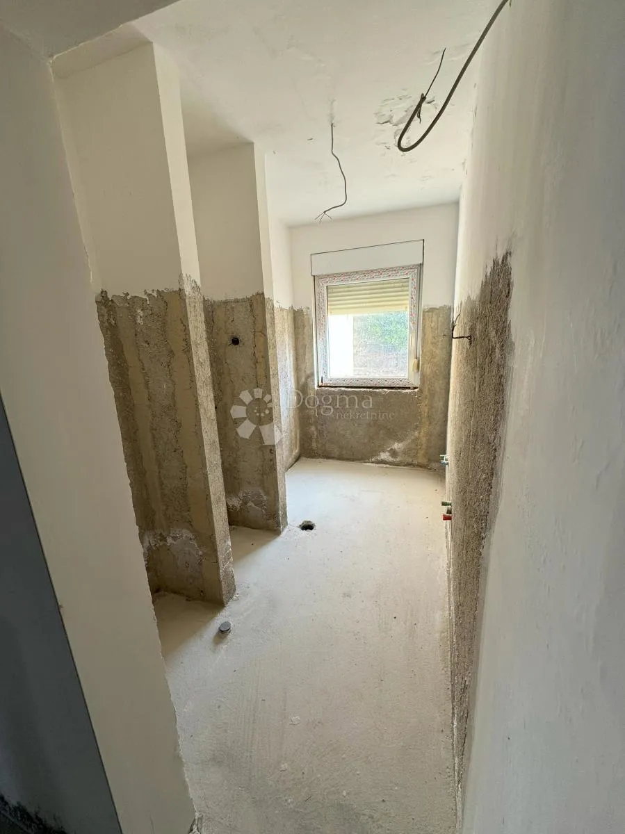 roh-bau kuća u ražancu s pogledom na more - slika 8