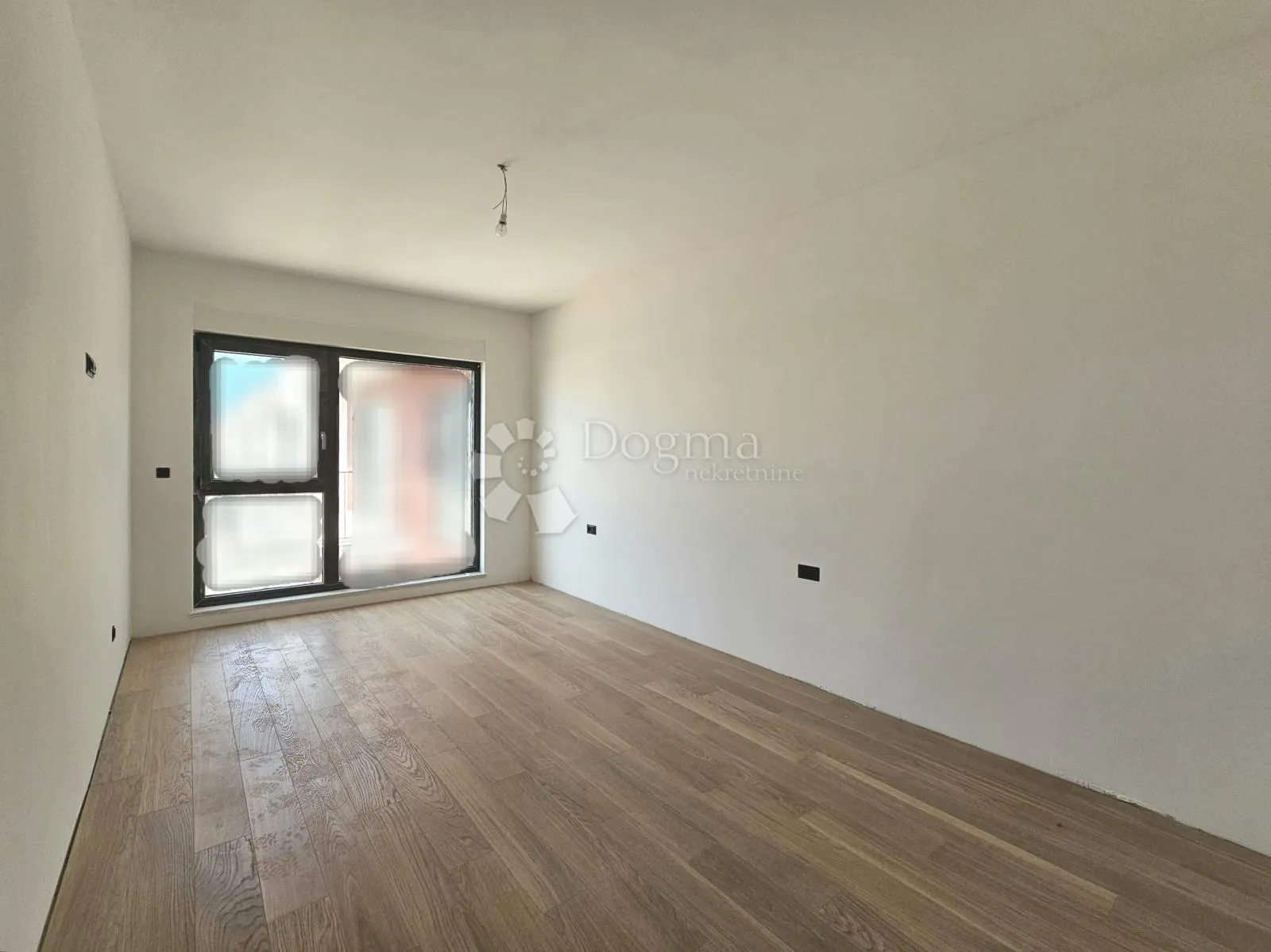 umag, novogradnja, 1s+db - slika 6