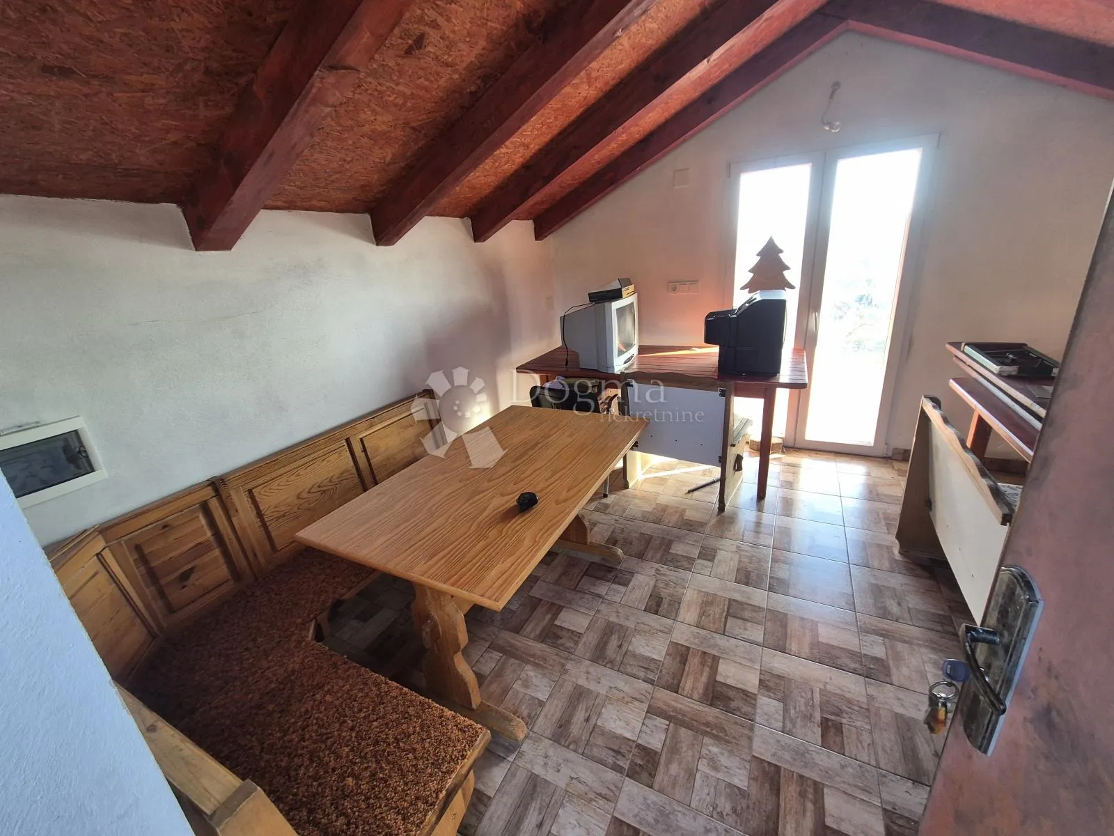 dvije vikendice sa vinogradom na brijegu iznad krapine! - slika 16
