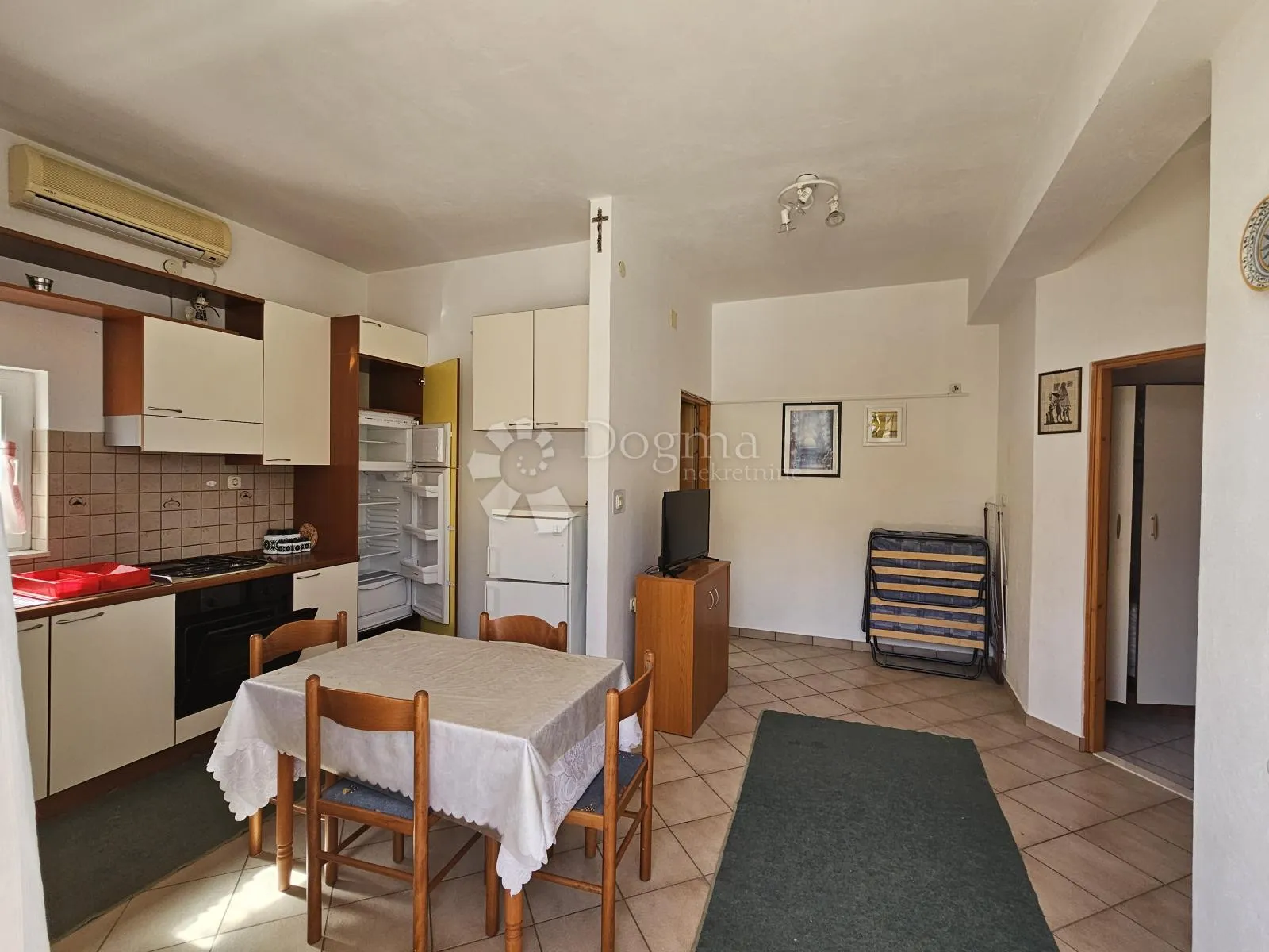apartmanska kuća u pakoštanima - slika 56