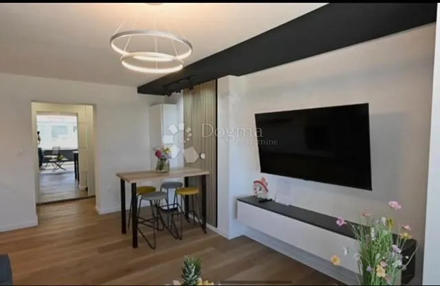 atraktivni stan sa pogledom na more na prestižnoj lokaciji - slika 5