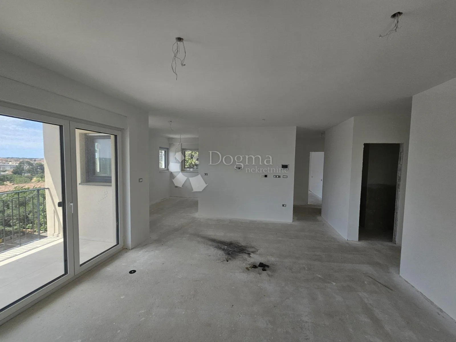 kvalitetna novogradnja pula, 95m2, 2ss+db - slika 6
