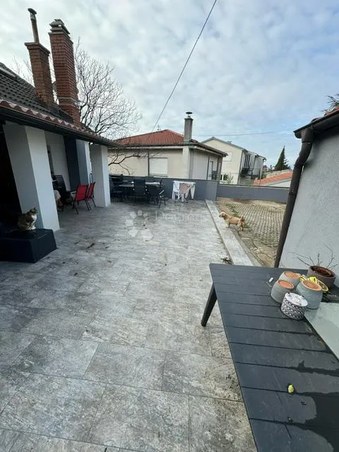 jedinstvena nekretnina u traženoj zoni - slika 4