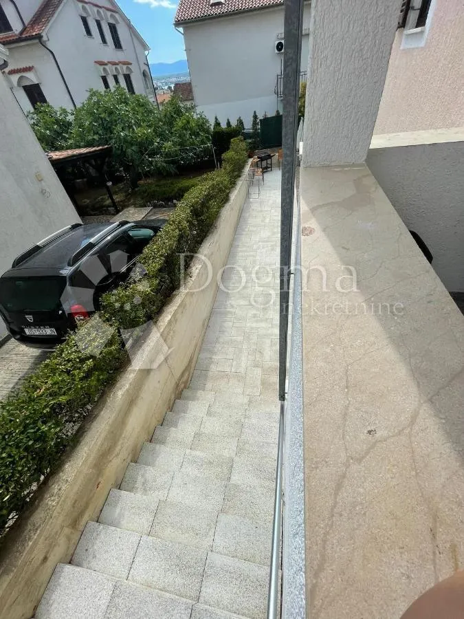 malinska - apartmanska kuća 400 m od mora - slika 3