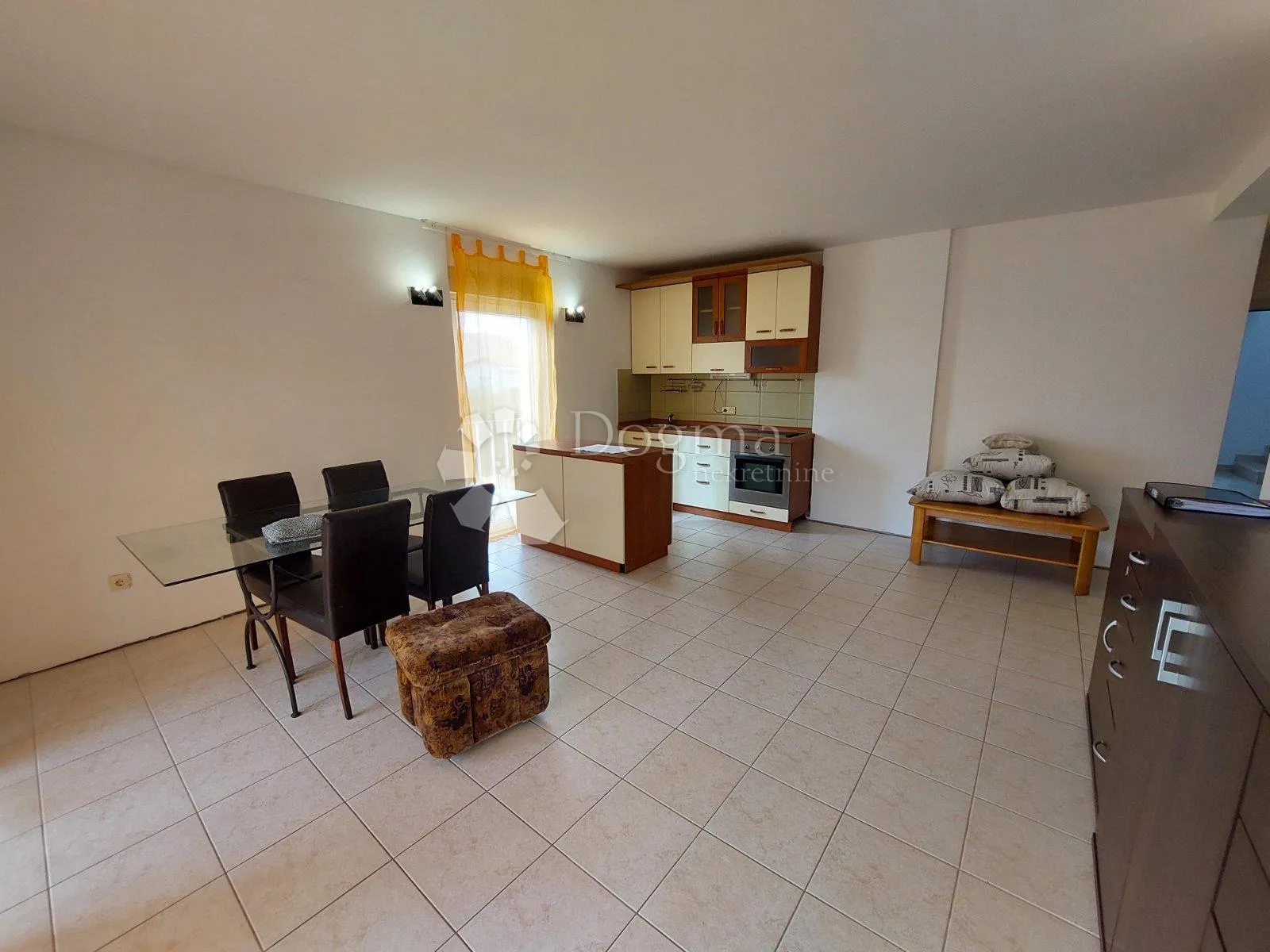 Grad Krk, 54 m2, samo u Dogmi