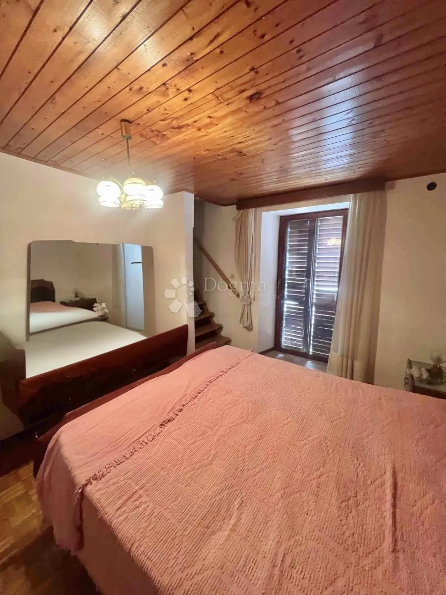 duplex -dvije kuće sa ljetnom kuhinjom i garažom - slika 34