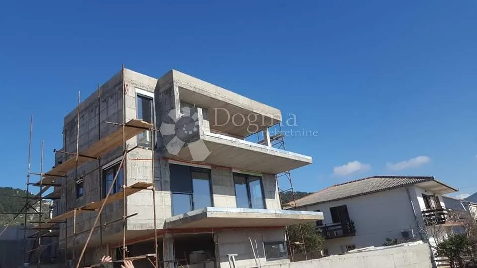 ekskluzivna villa sa 2 smještajne jedinice - slika 12