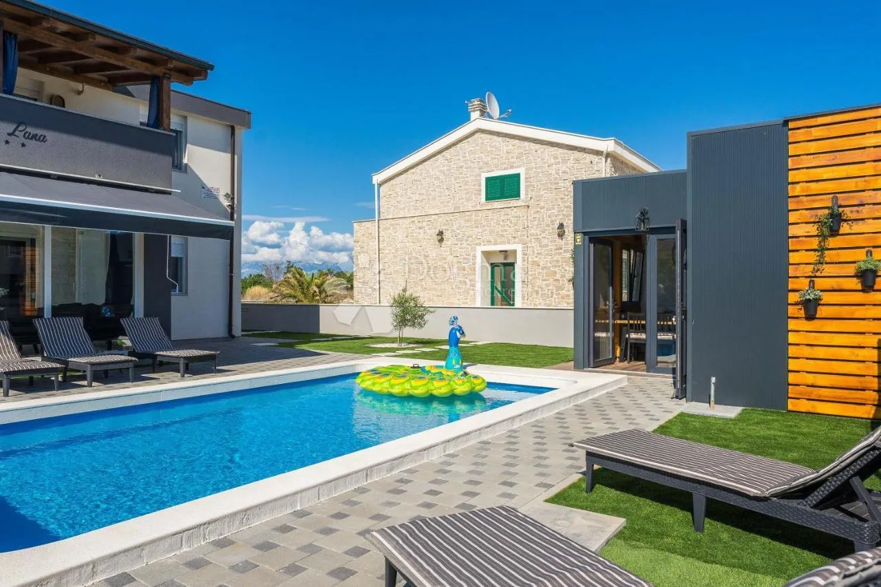 villa 100m od mora - slika 5
