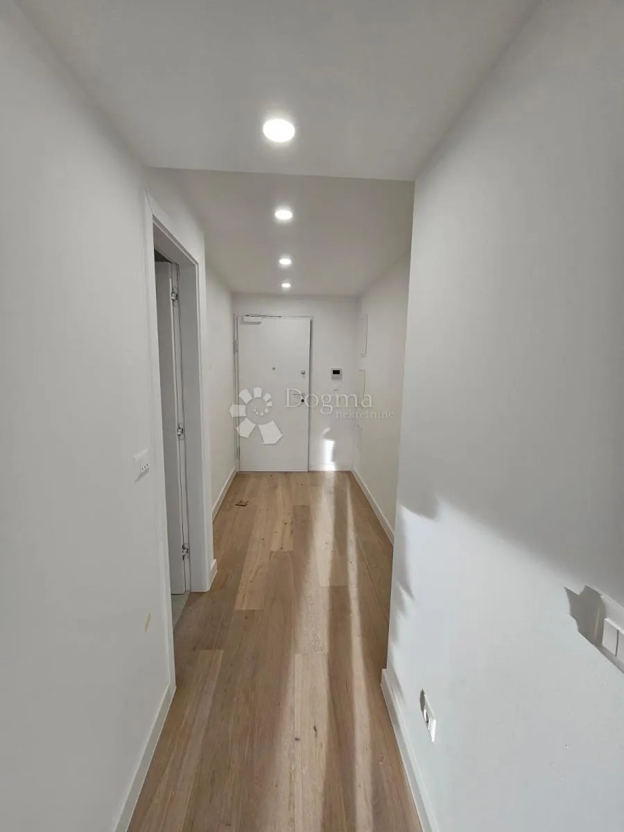 makarska novogradnja 3soban 75m2 (2min. pješke od mora) - slika 11