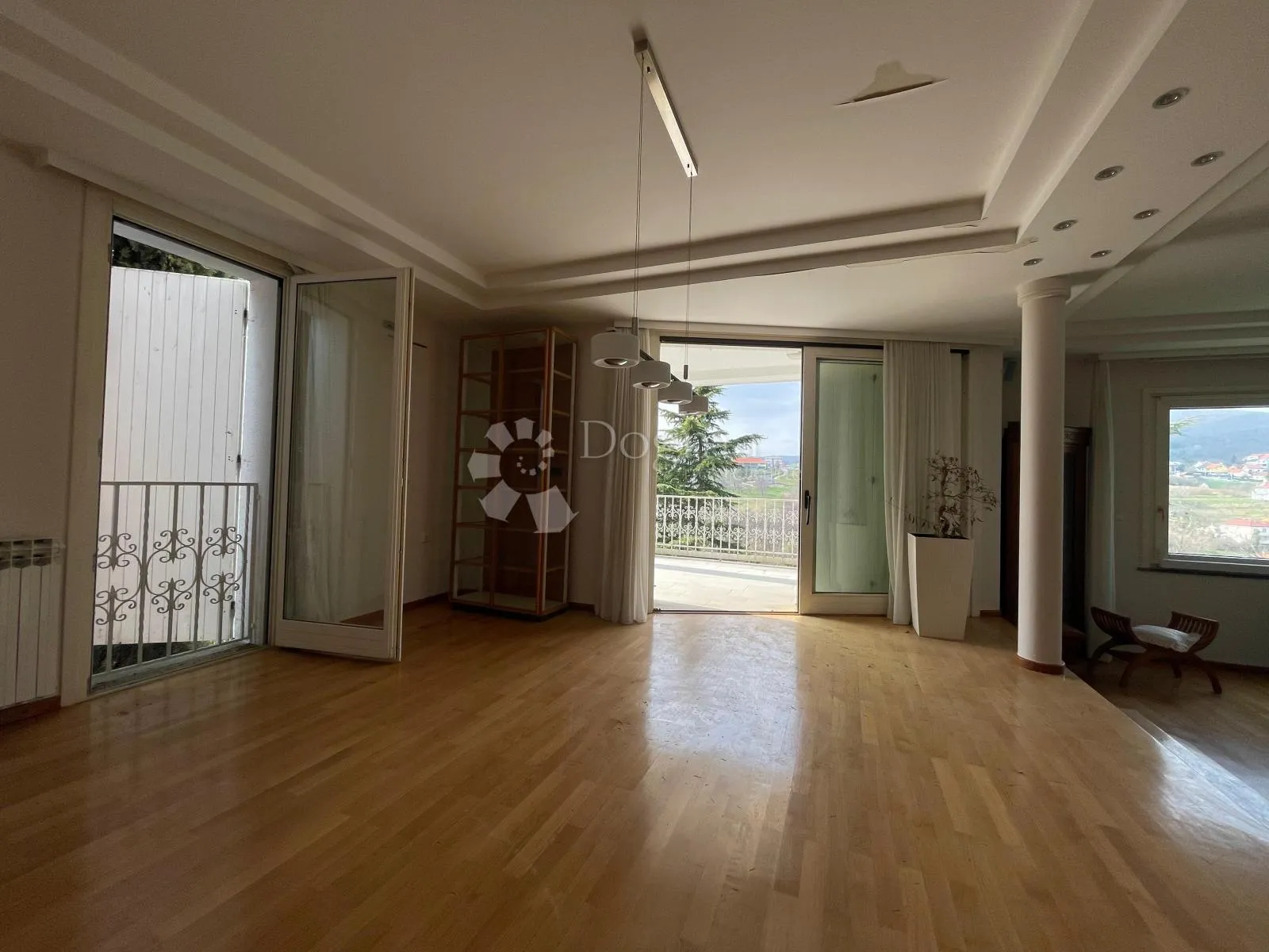 vila šestine - slika 4