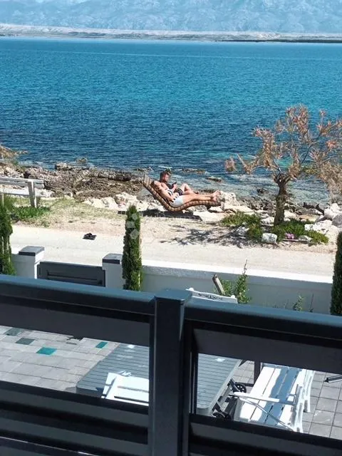 luksuzna nekretnina na idiličnoj lokaciji - 1. red do mora! - slika 17