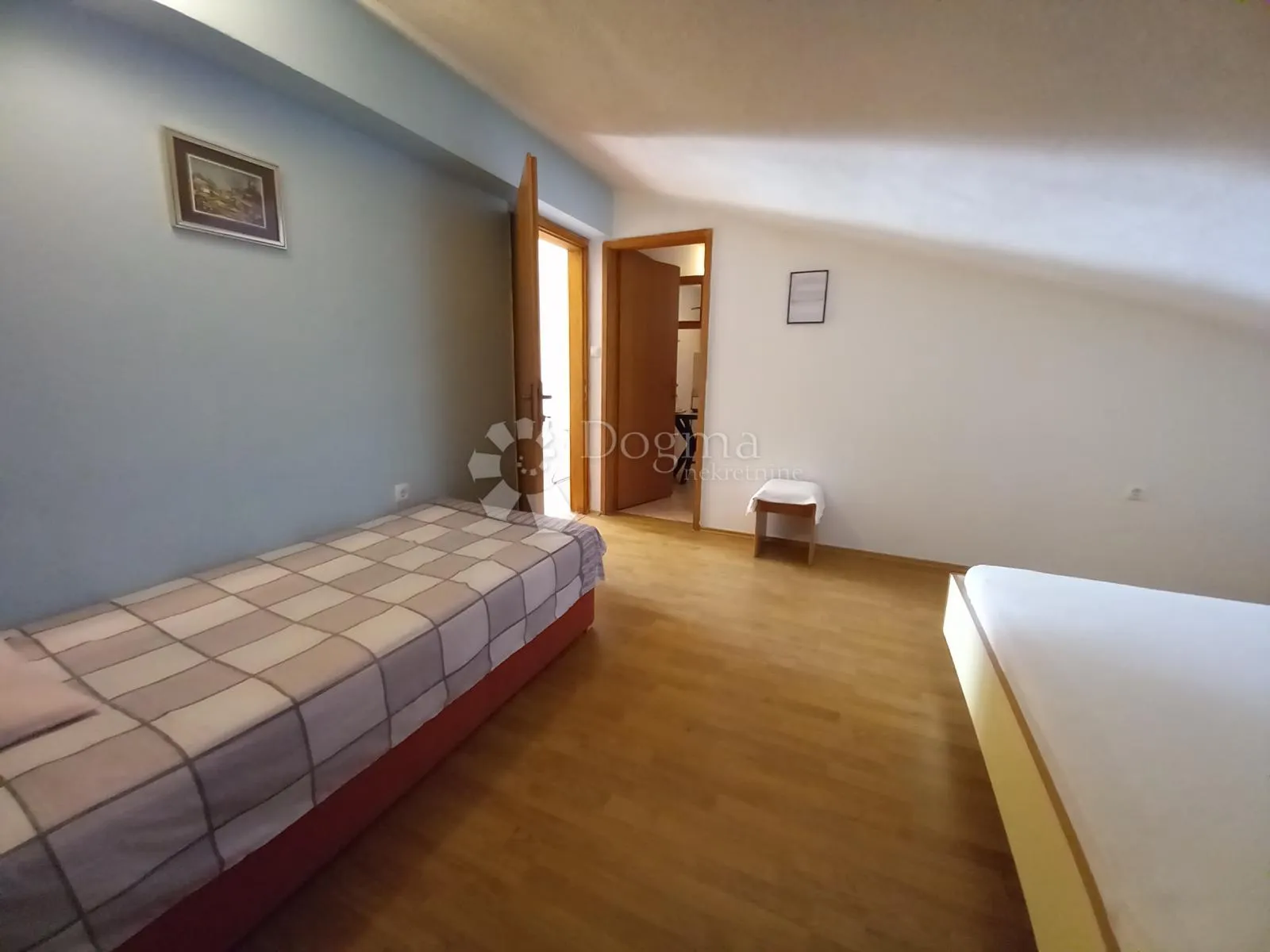 apartmanska kuća 120 metara od plaže - slika 14