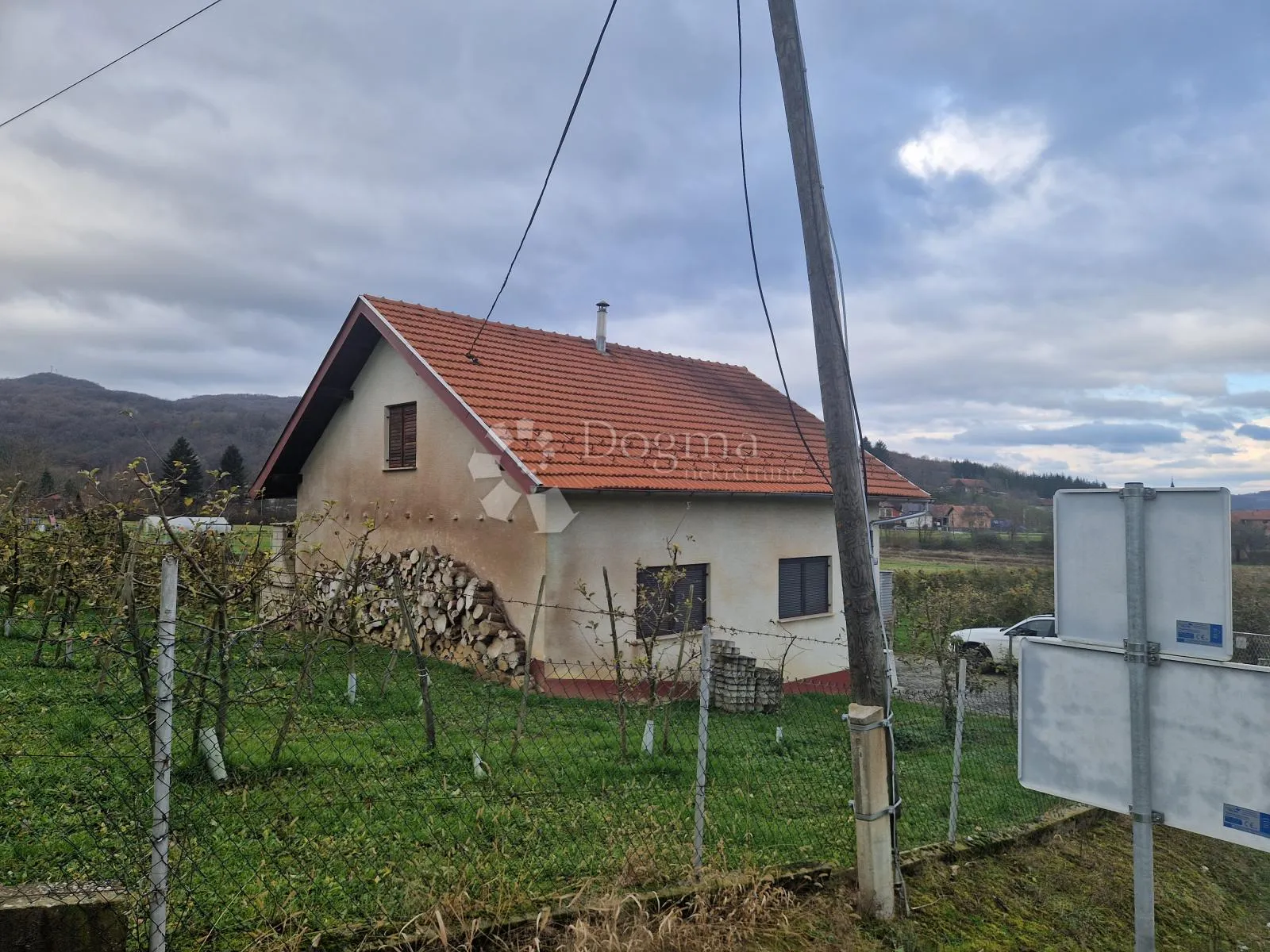 kuća s velikom okućnicom, voćnjakom i potkrovljem nadomak centra marije bistrice - slika 4