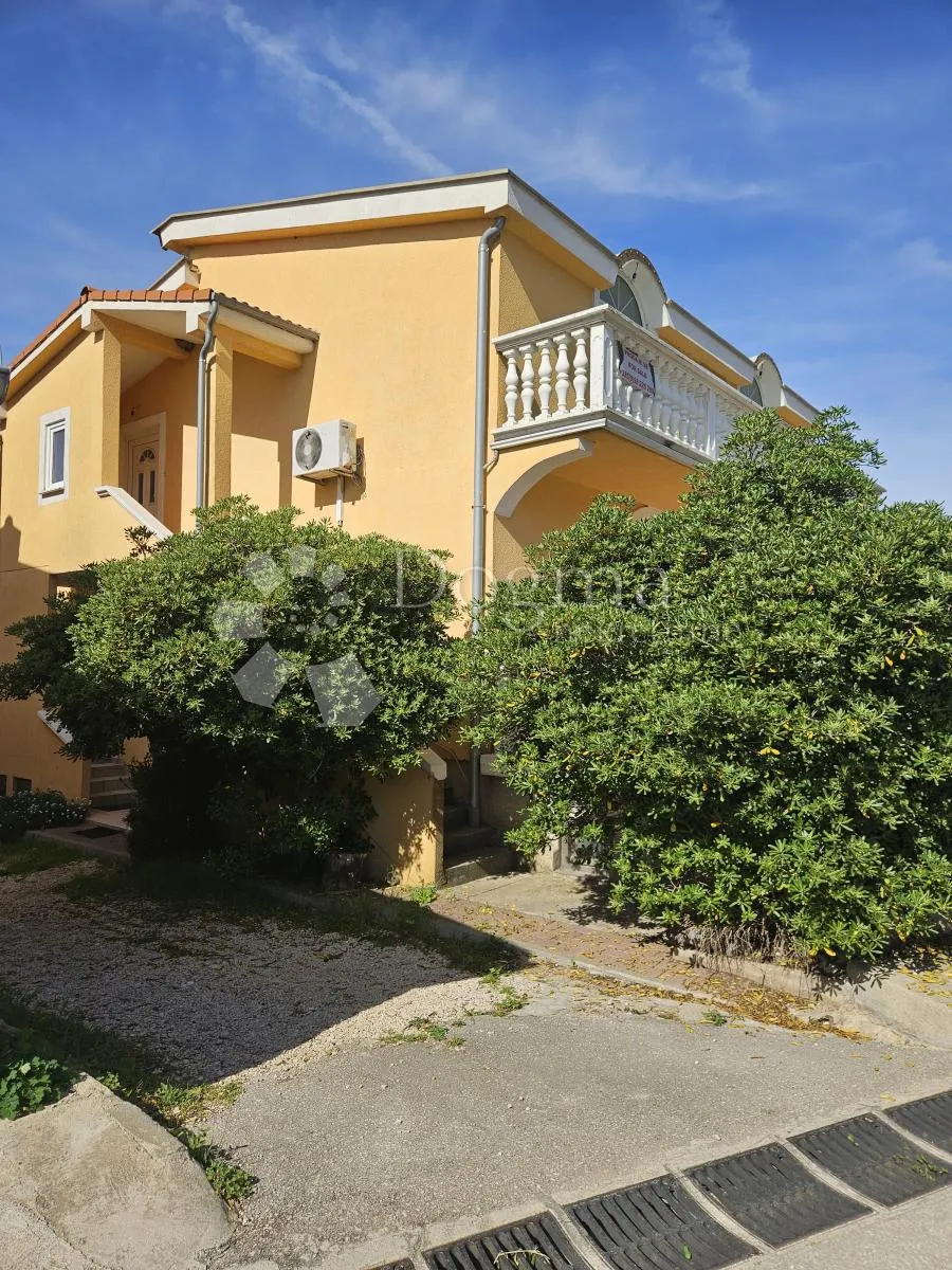 apartmanska kuća u pakoštanima - slika 4