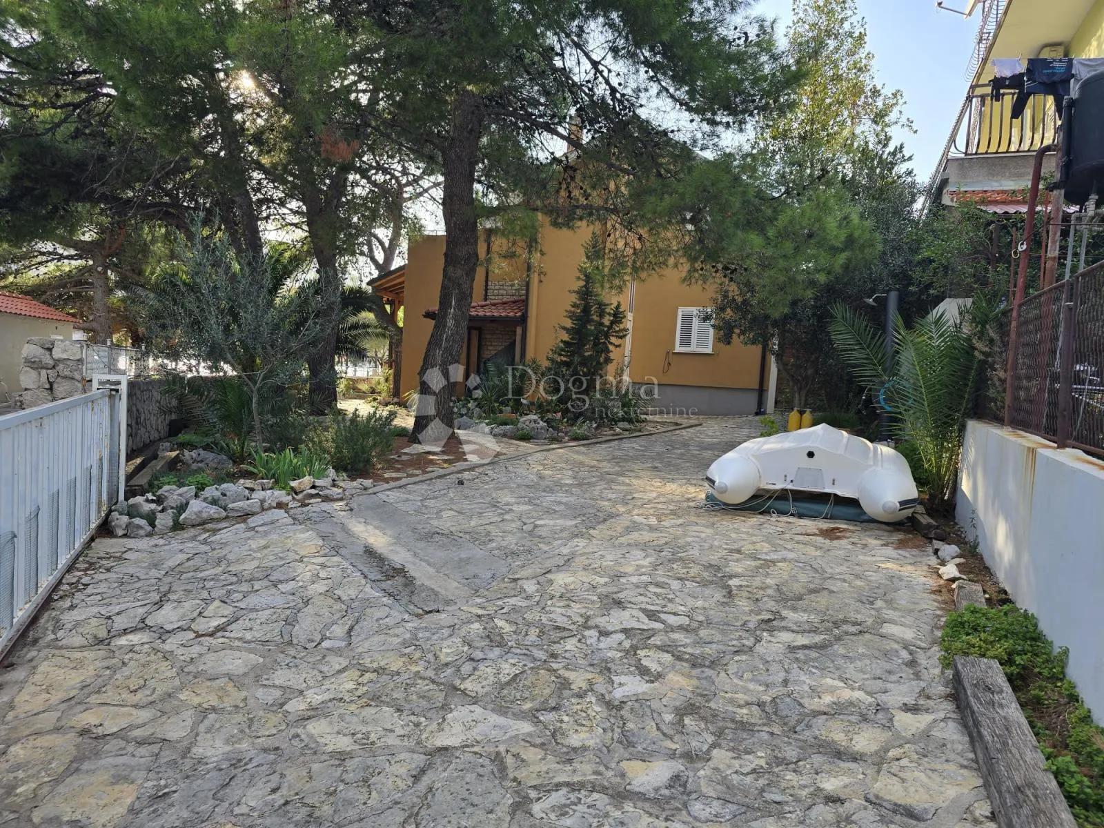 grebaštica- kuća na jedinstvenoj lokaciji prvi red do mora - slika 29