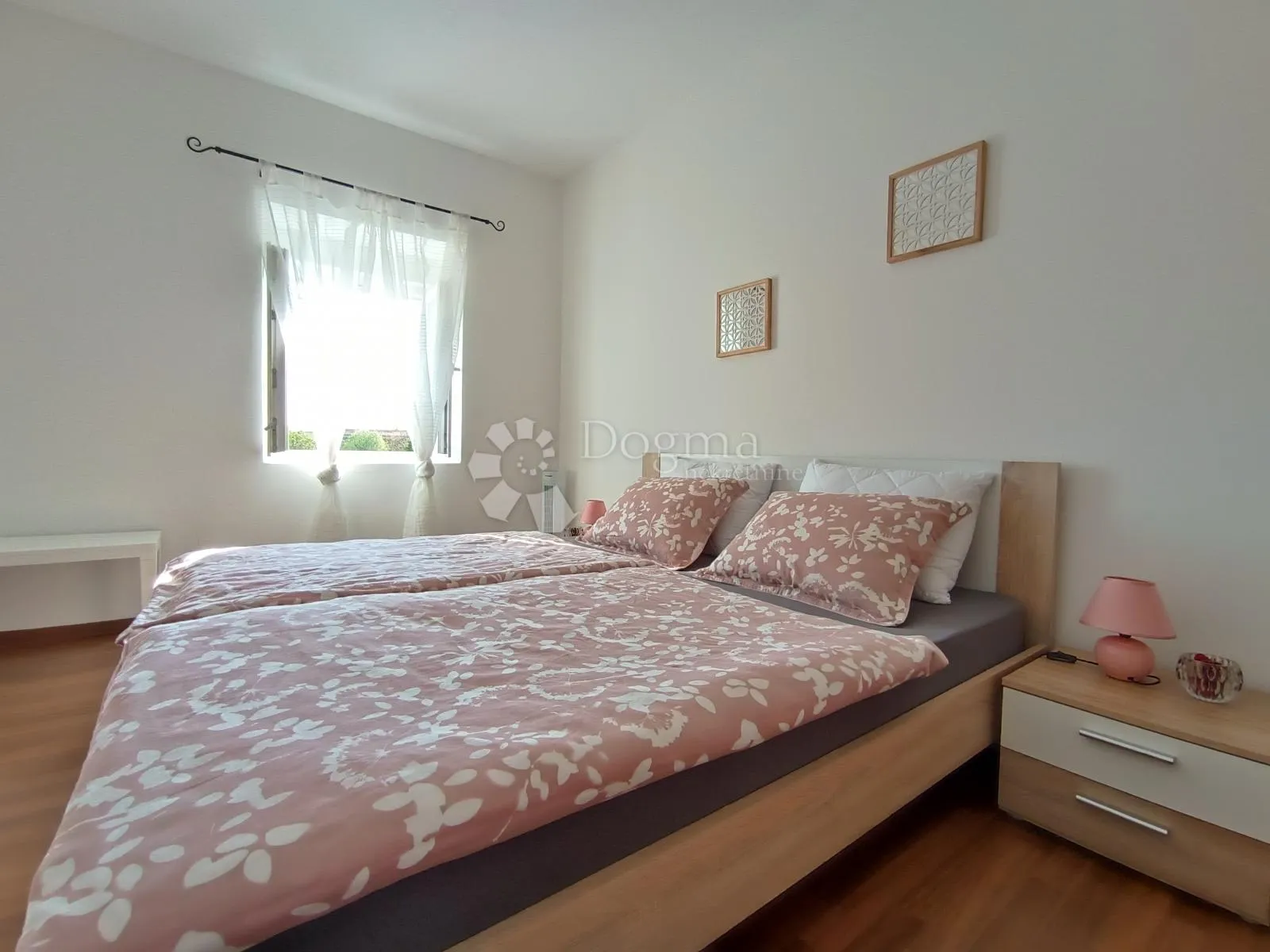 predivna kuća s bazenom - štokovci, svetvinčenat - slika 18