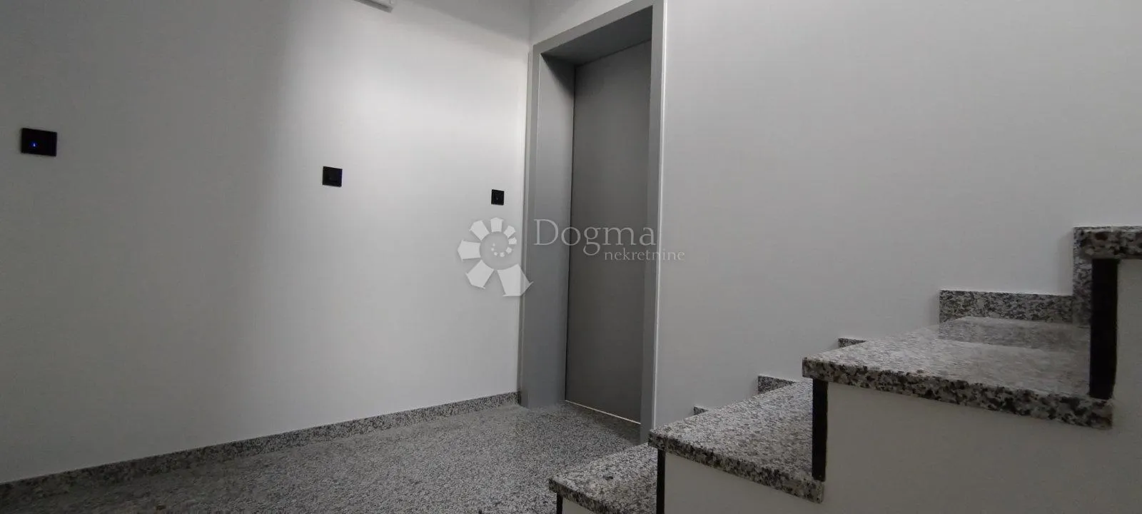 malinska - dva apartmana s okućnicom - slika 6