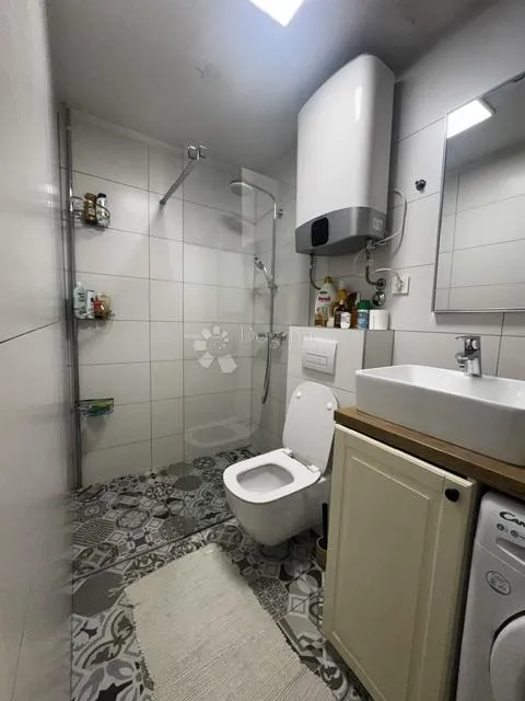 turnić-stilski uređen i potpuno opremljen,1s+db, 43 m2, visoko prizemlje - slika 27