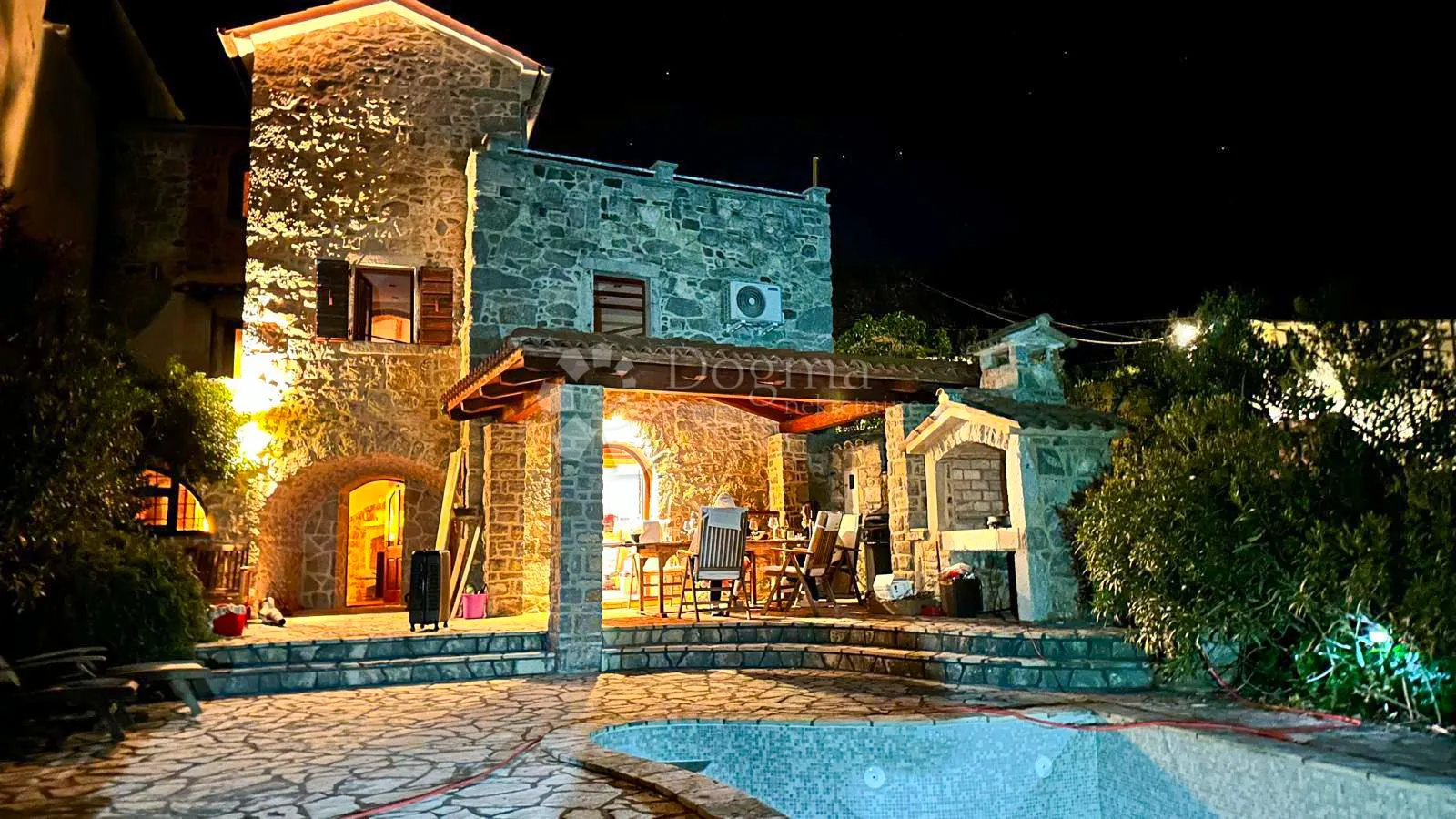 krk baška draga kuća s bazenom - slika 2