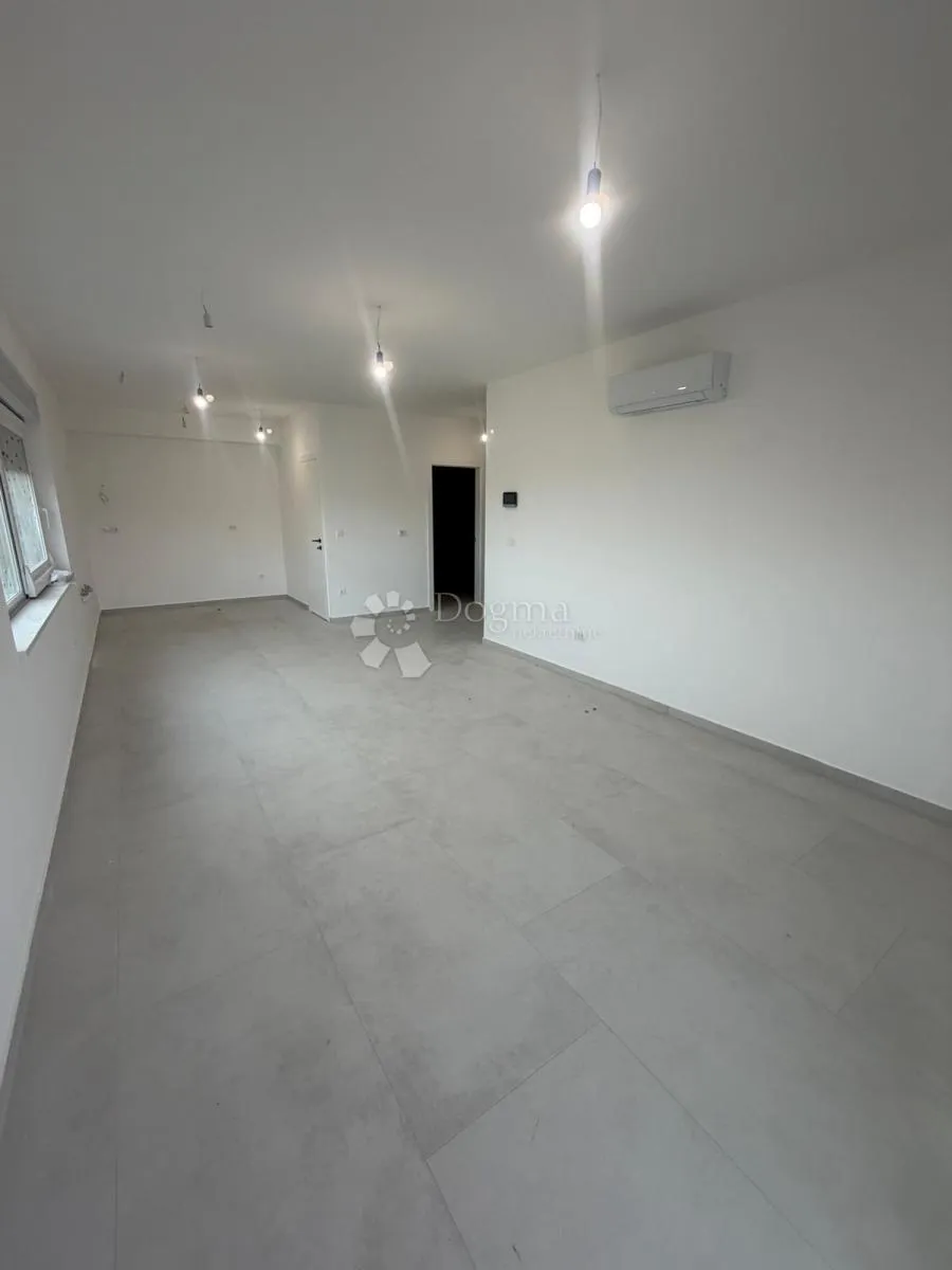 vodice - novogradnja dvosoban stan sa krovnom terasom s3 - slika 7