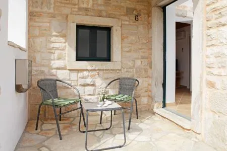 mali obiteljski hotel, prvi red do mora, vela luka - slika 13