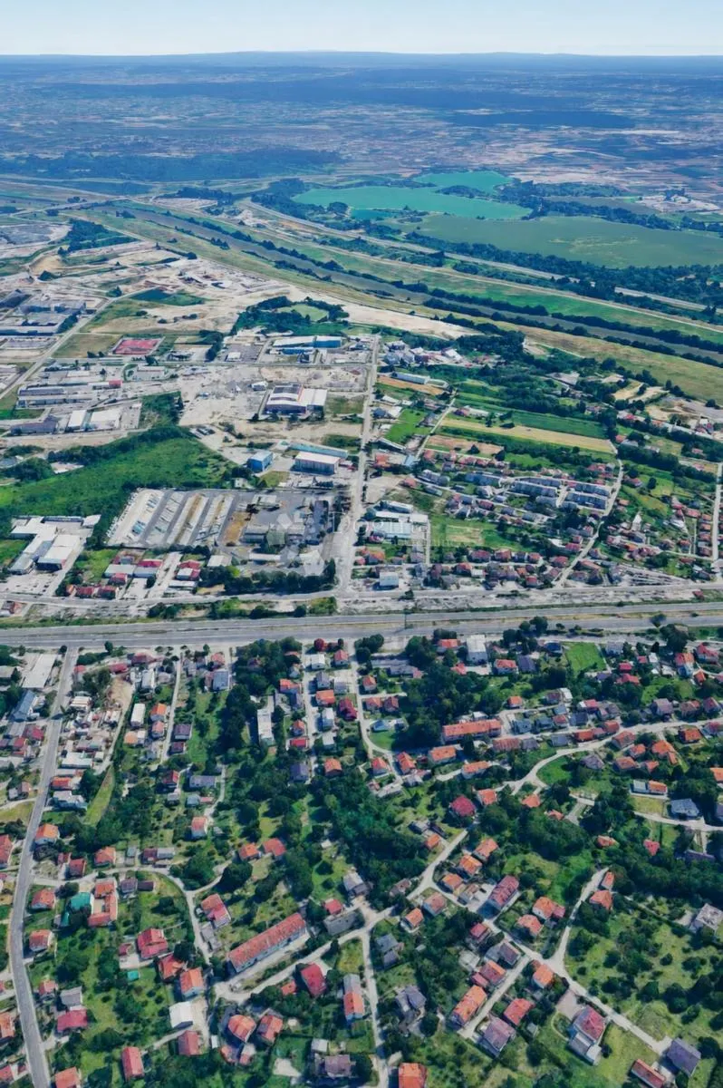 građevinsko zemljište centar podsuseda - slika 1