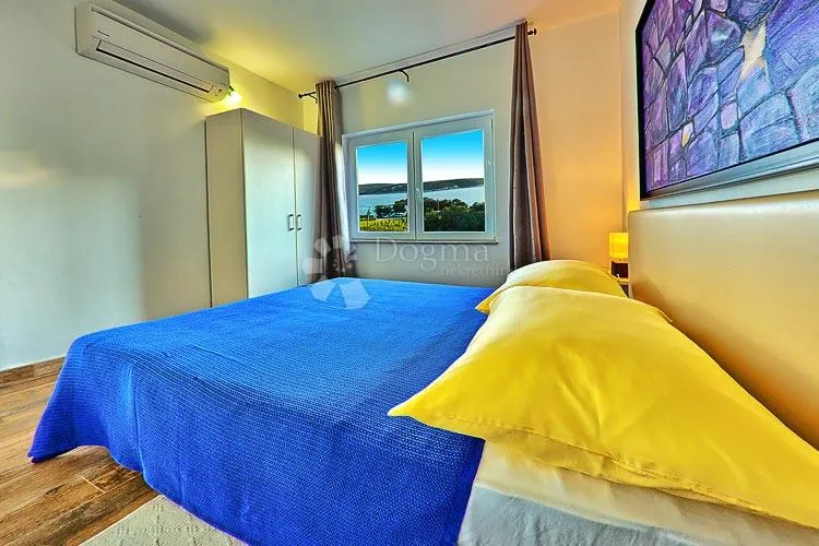 predivna villa blizu mora - slika 17