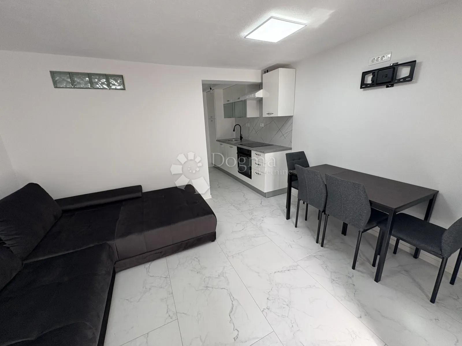 kompletno renovirani apartman u prizemlju - slika 4
