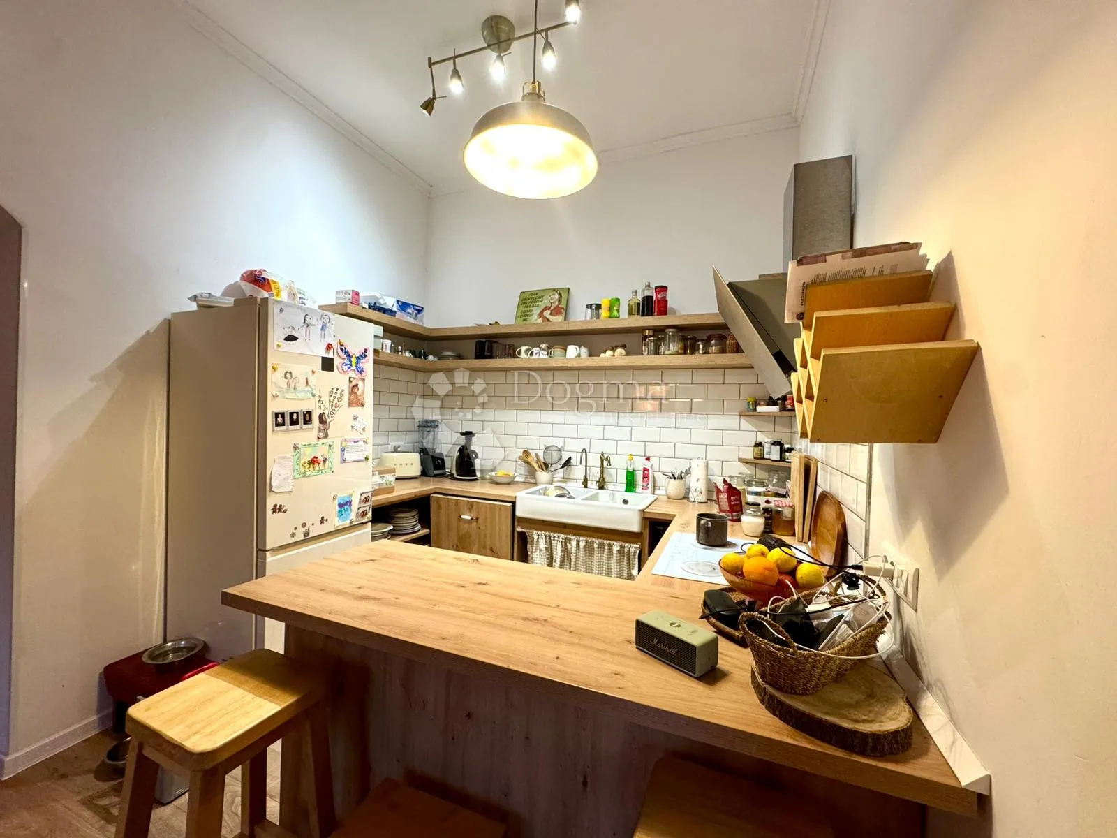 renovirani austrougraski stan, top lokacija - 81,14m2 - slika 9