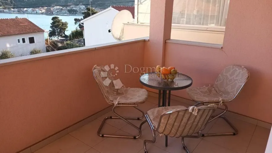 šarmantan apartman s pogledom na more - slika 6