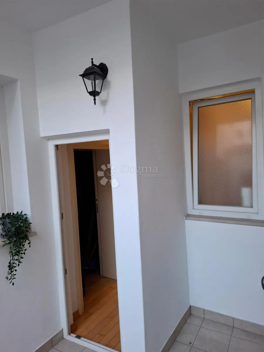 centar, 2s+db , minuta od korza - slika 15