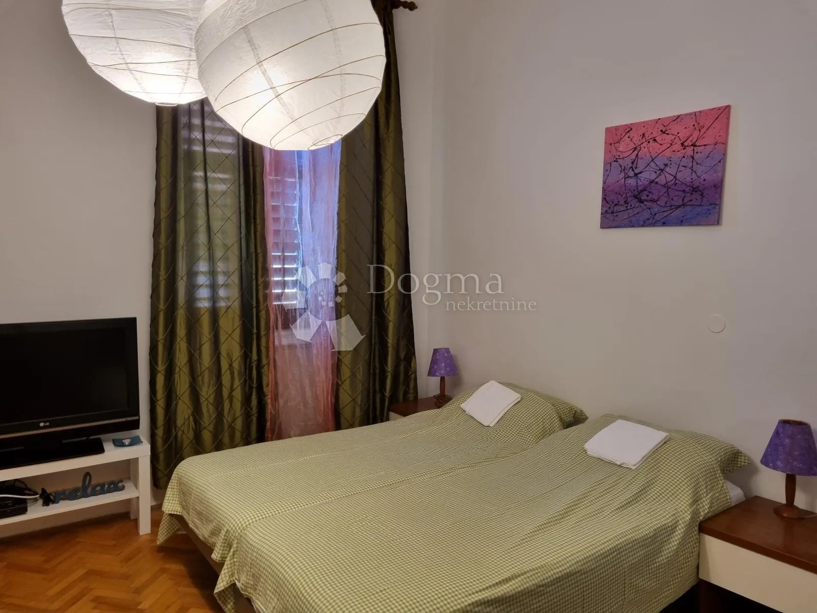 zgrada...poslovna prilika za hostel - slika 17