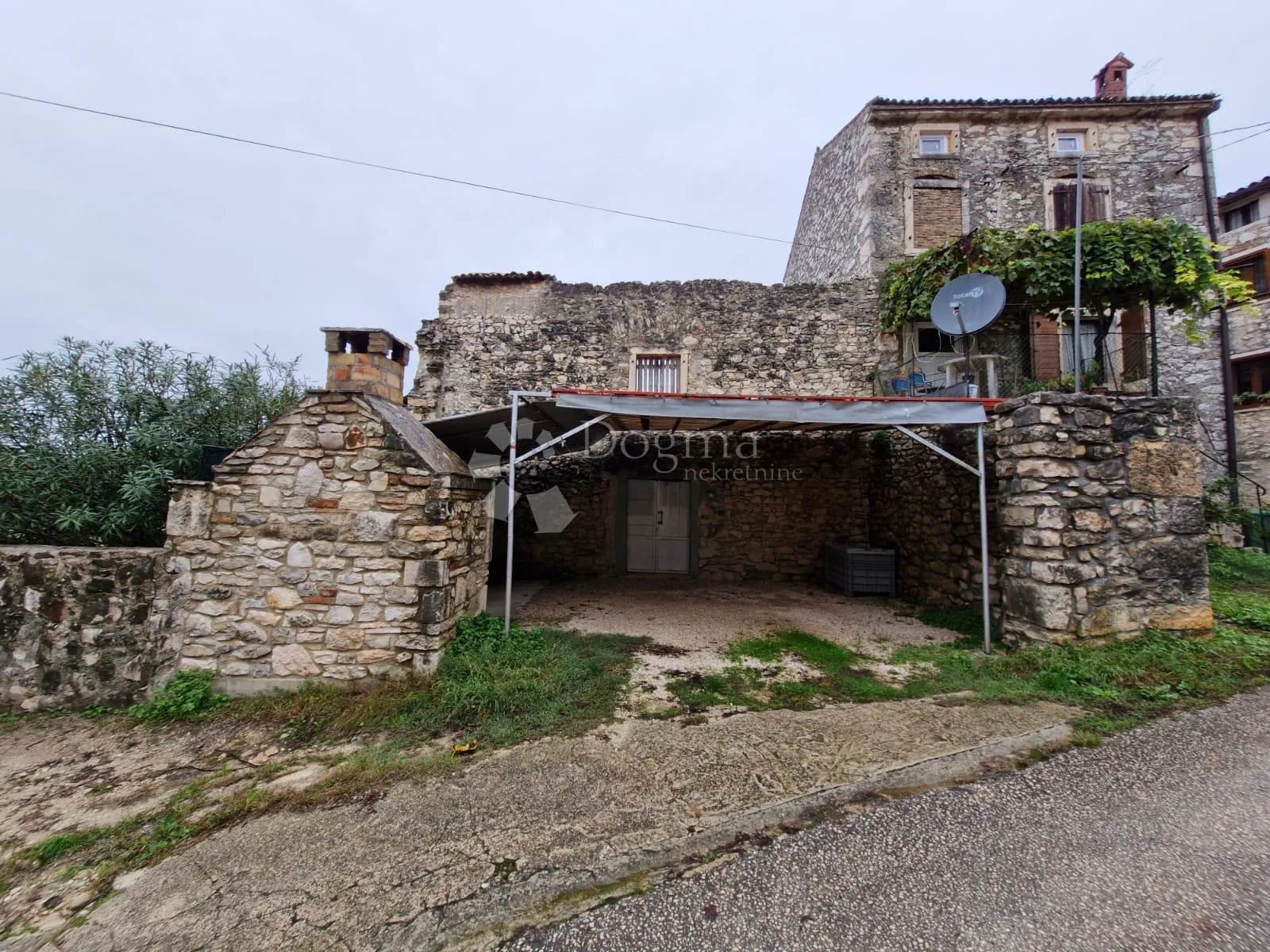 dvije prekrasne kuće u nizu - brtonigla - slika 31