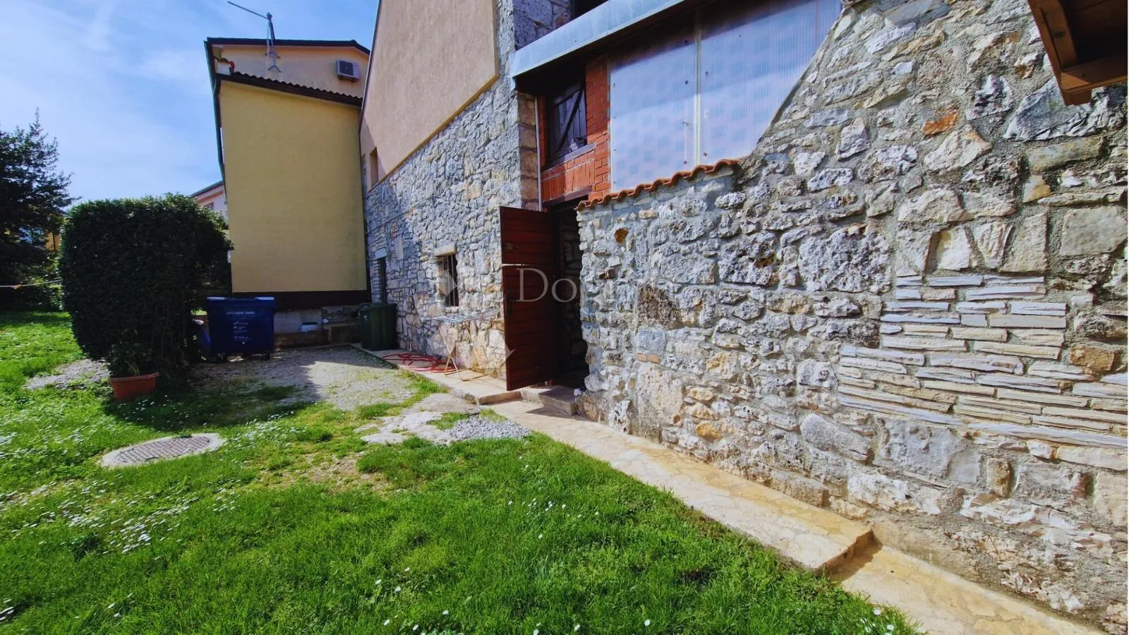 prekrasna kuća u banjolama s poslovnim prostorom - slika 17