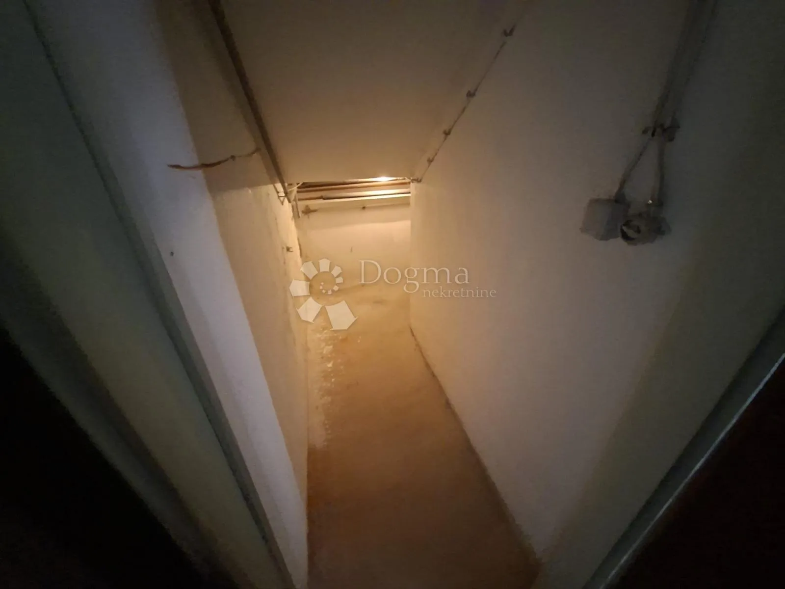 kuća 3 stana kustošija - slika 30