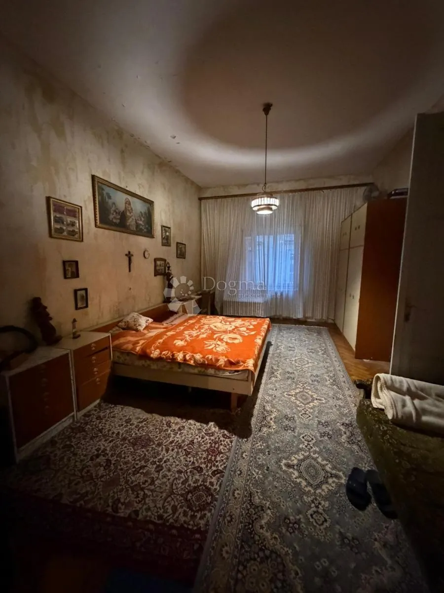rijetkost u centru varaždina – 153 m² s garažom i potencijalom! - slika 9