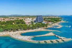 vodice- poljoprivredno zemljište na izvrsnoj lokaciji - slika 3