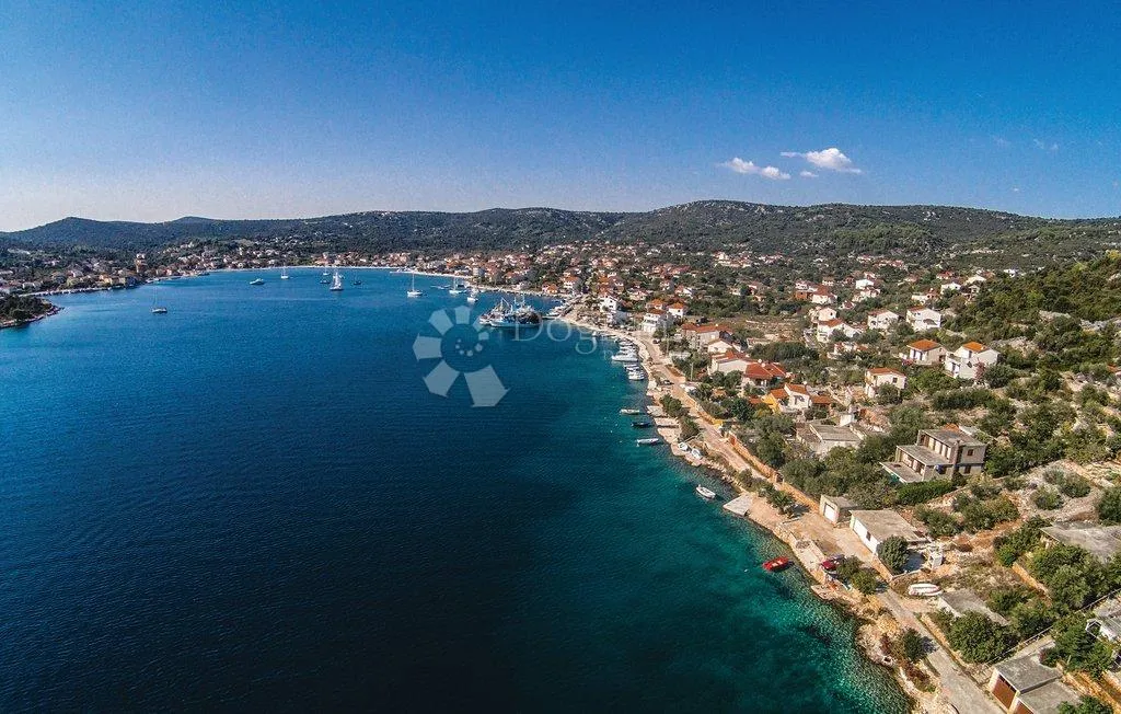 savršena vila 70 metara od mora - slika 34