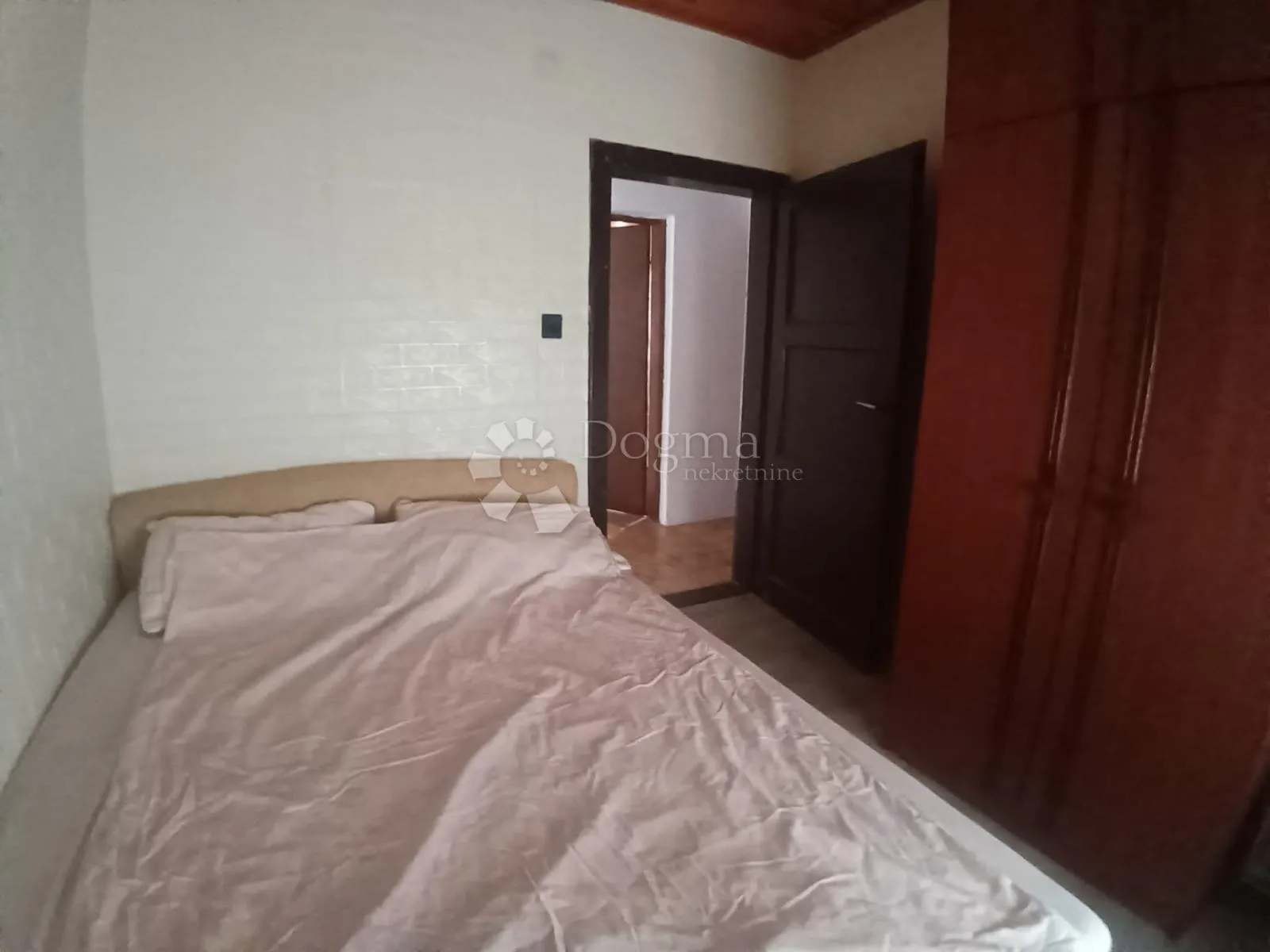 poslovno-stambena kuća s lokalom, novi senkovac - slika 23