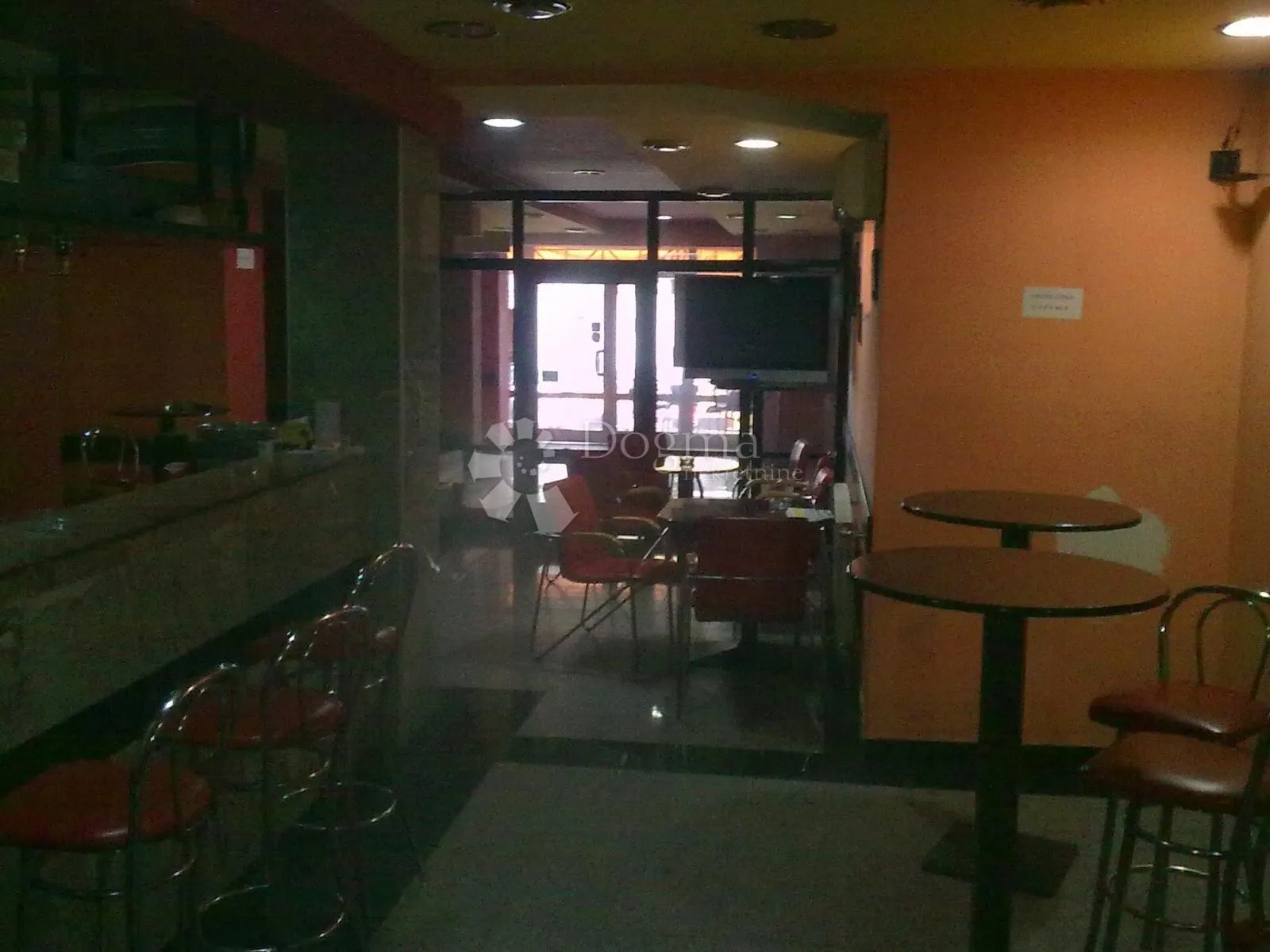 županja- 400 m² poslovno-stambeni prostor - slika 4