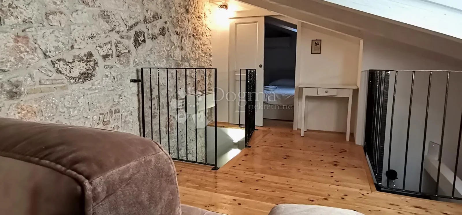 rovinj - sniženo! kuca s 3 apartmana u srcu starog grada - slika 75
