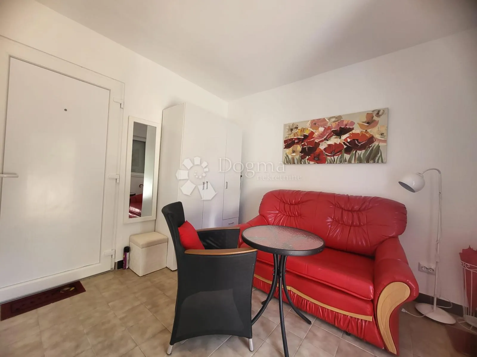 kompletno renoviran apartman s balkonom nadomak mora - barariga - slika 6