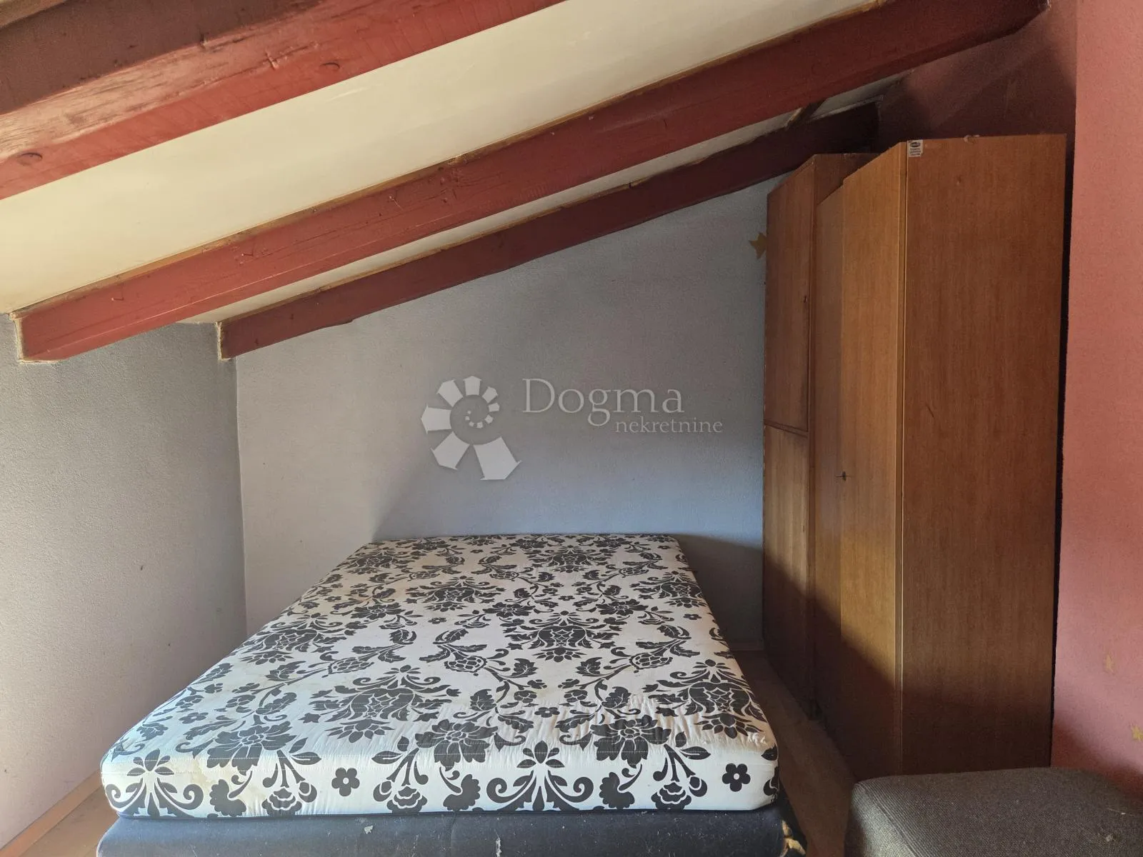 etaža za adaptaciju, dokumenti uredni - slika 2