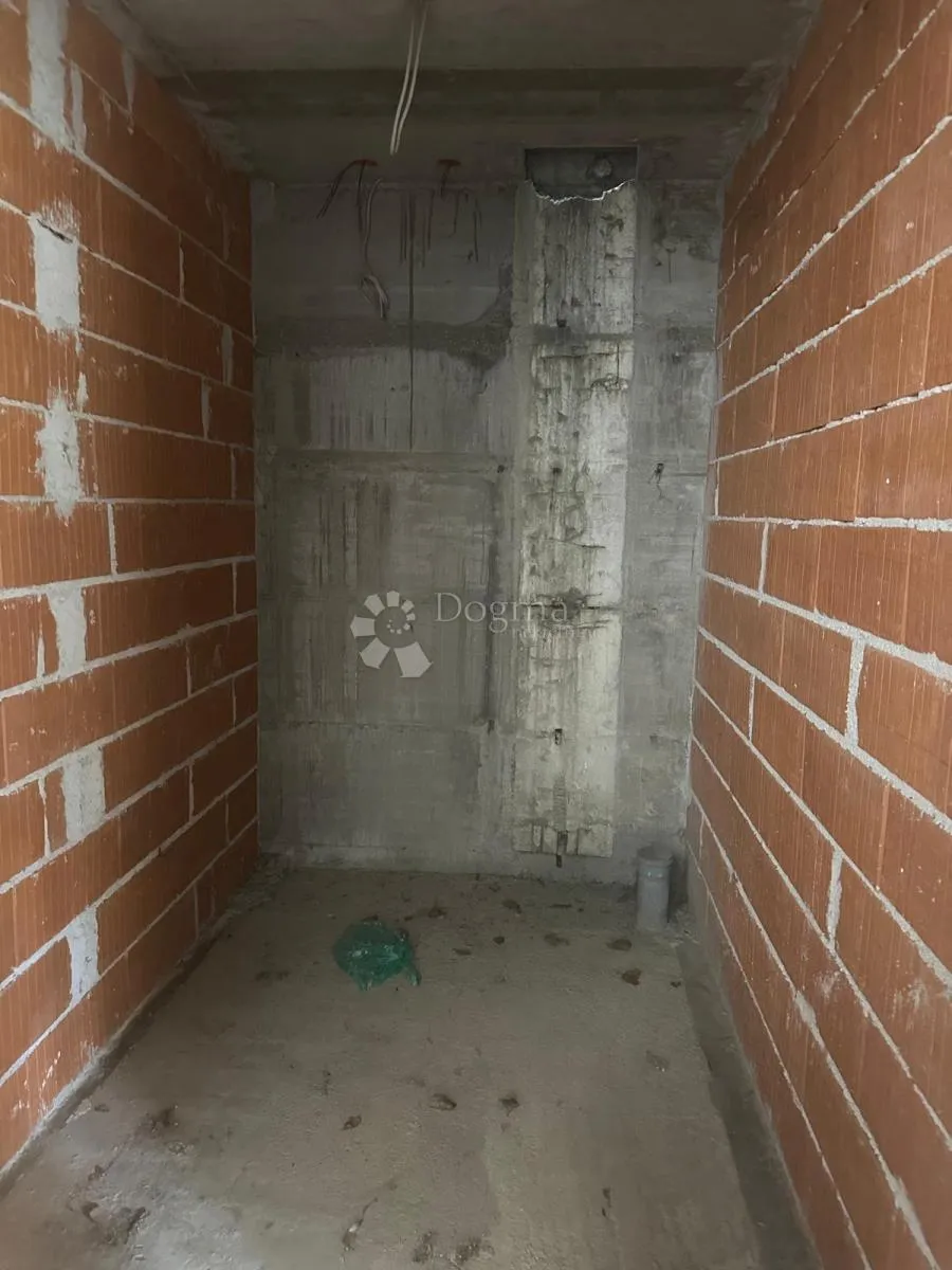 rijetkost u centru varaždina – povijesna vila s velikim potencijalom - slika 31
