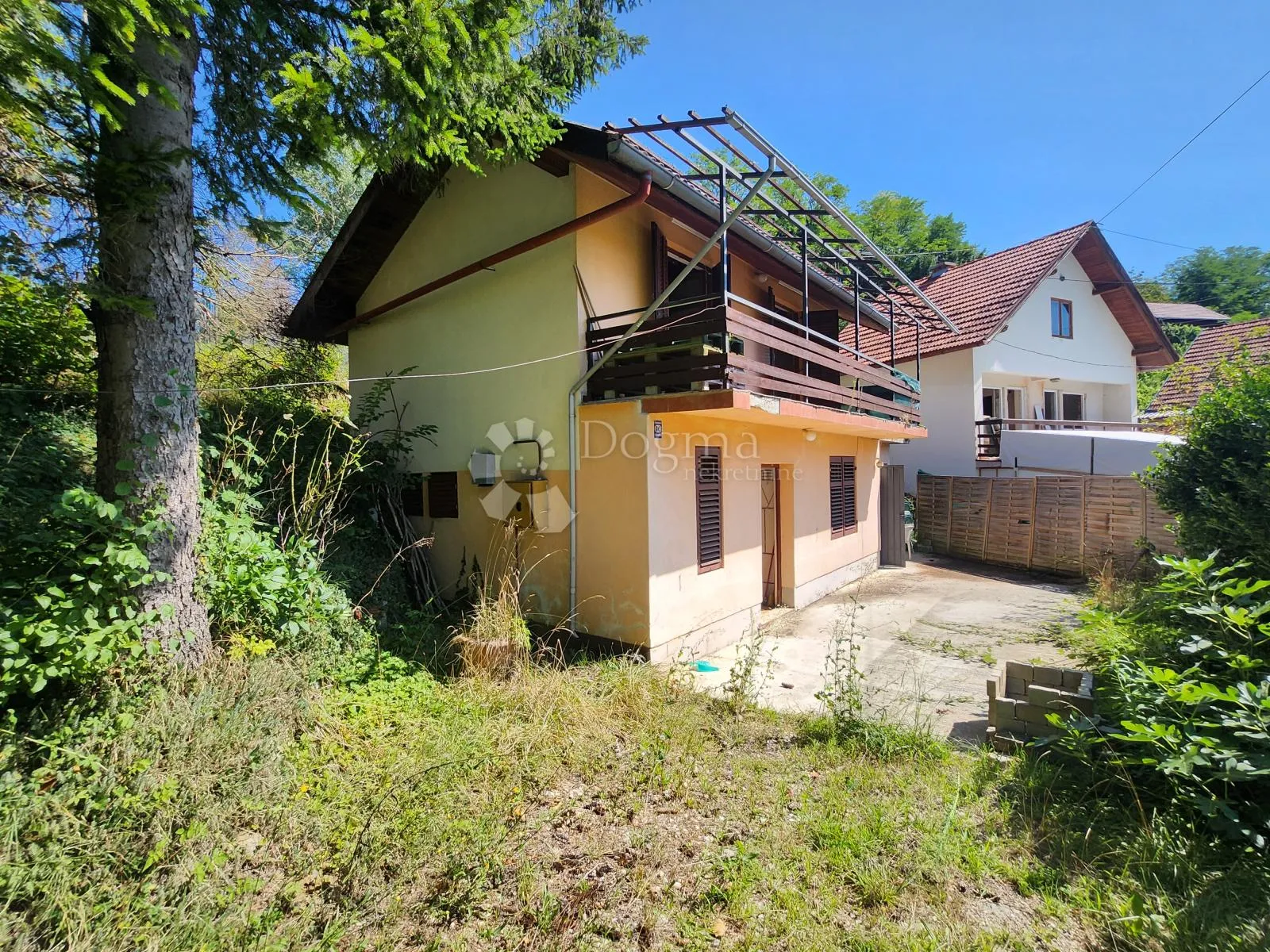 vikendica na brijegu iznad krapinskih toplica - slika 2