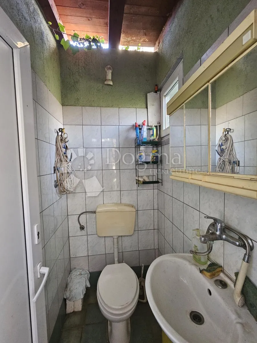 apartmanska kuća u pakoštanima - slika 11