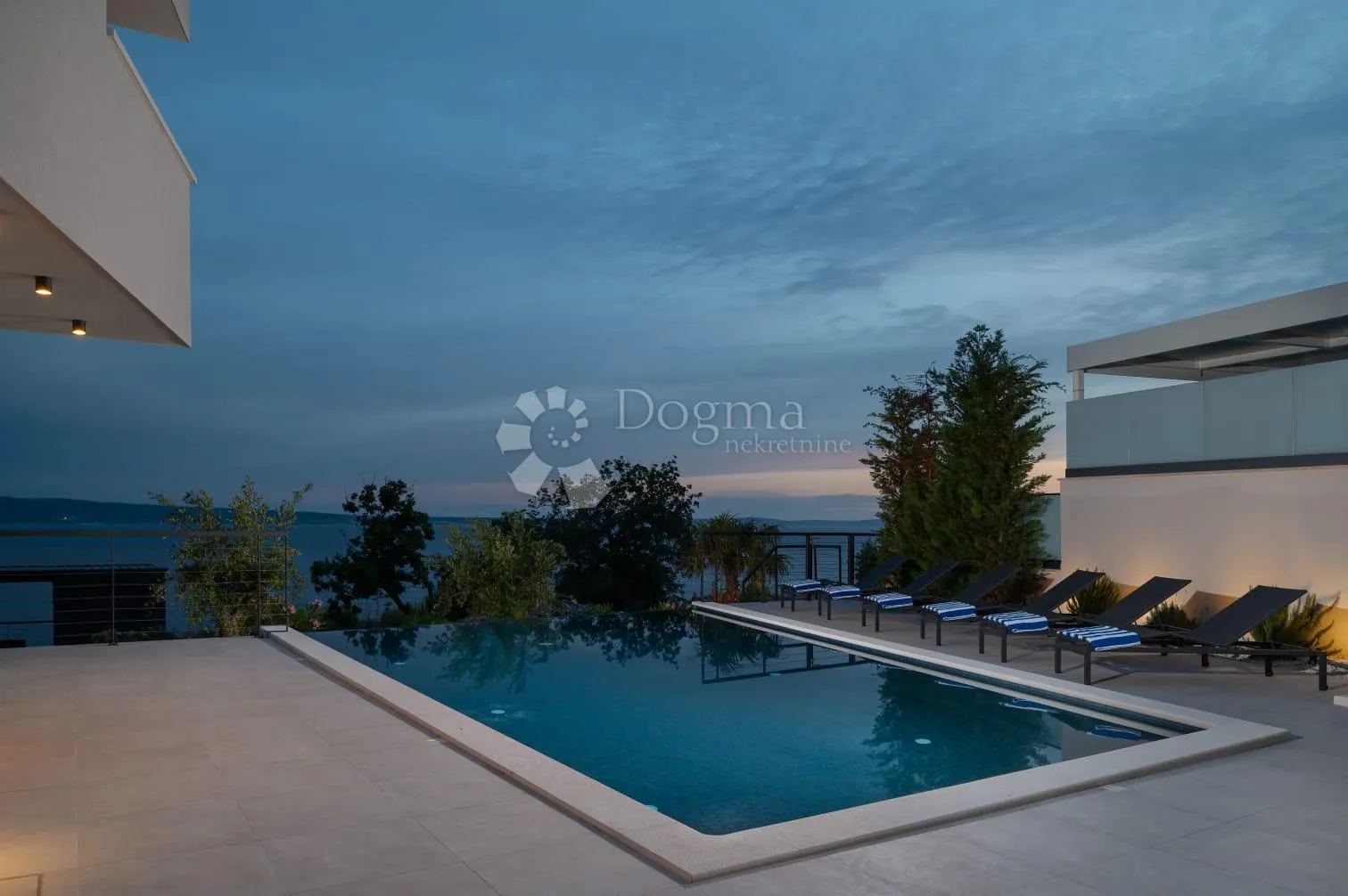 podstrana-moderna villa s pogledom na more ( 6 ) - slika 4